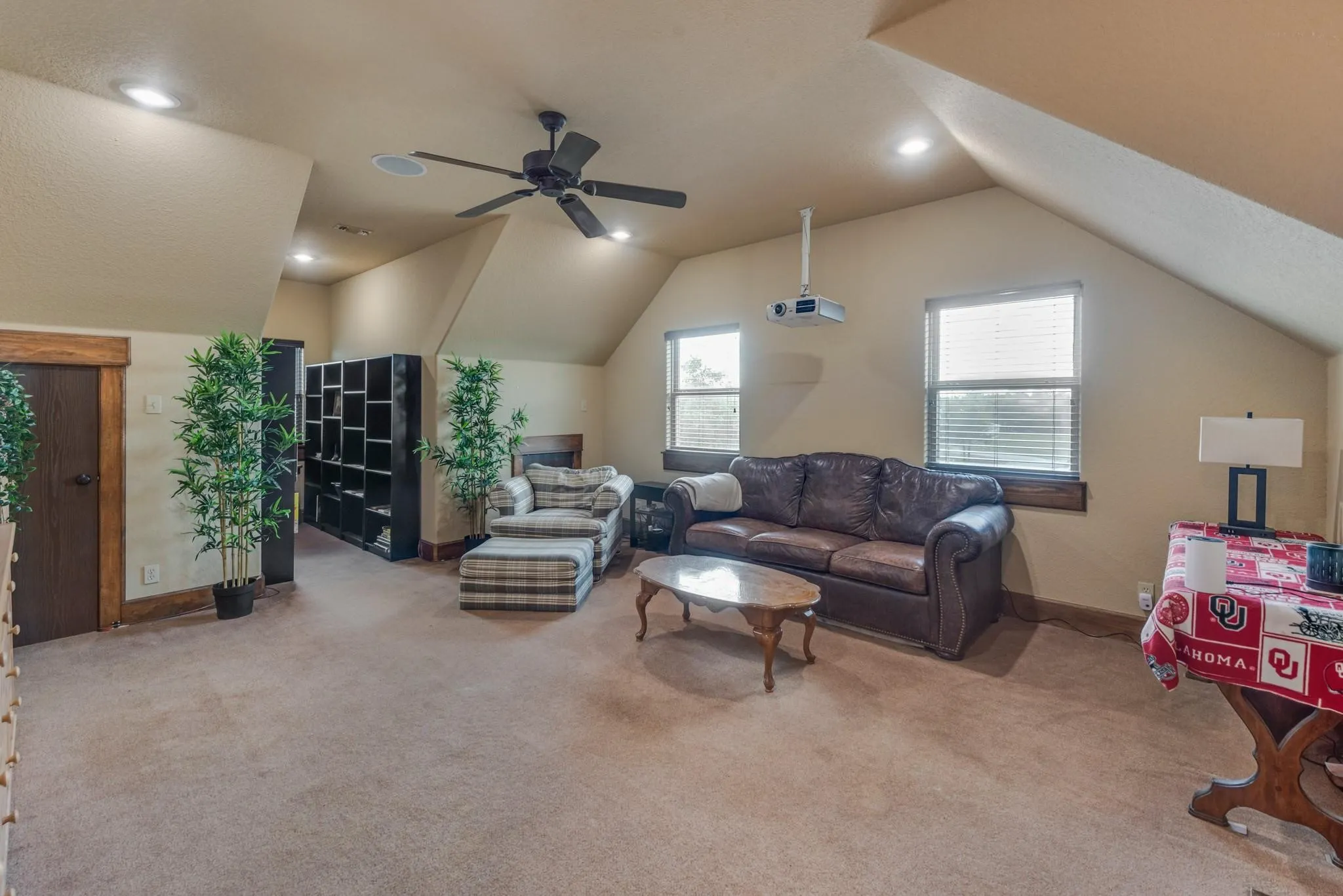 Farm For Sale in Fannin County , 23115 S State Highway 78, Leonard, Texas 75452, 3 Bedroom, 3 Bathroom, 2 Garage spaces, 3,151 Sqft, built in 2007, Preowned, Price $2,000,000, mls#21233737, Real Estate Agent in Leonard, Homes For Sale in Fannin county, Homes For Sale in Leonard, Realtor in Leonard Texas, Real Estate Brokerage Independent Realty Texas, Luminita Cordes Realtor
