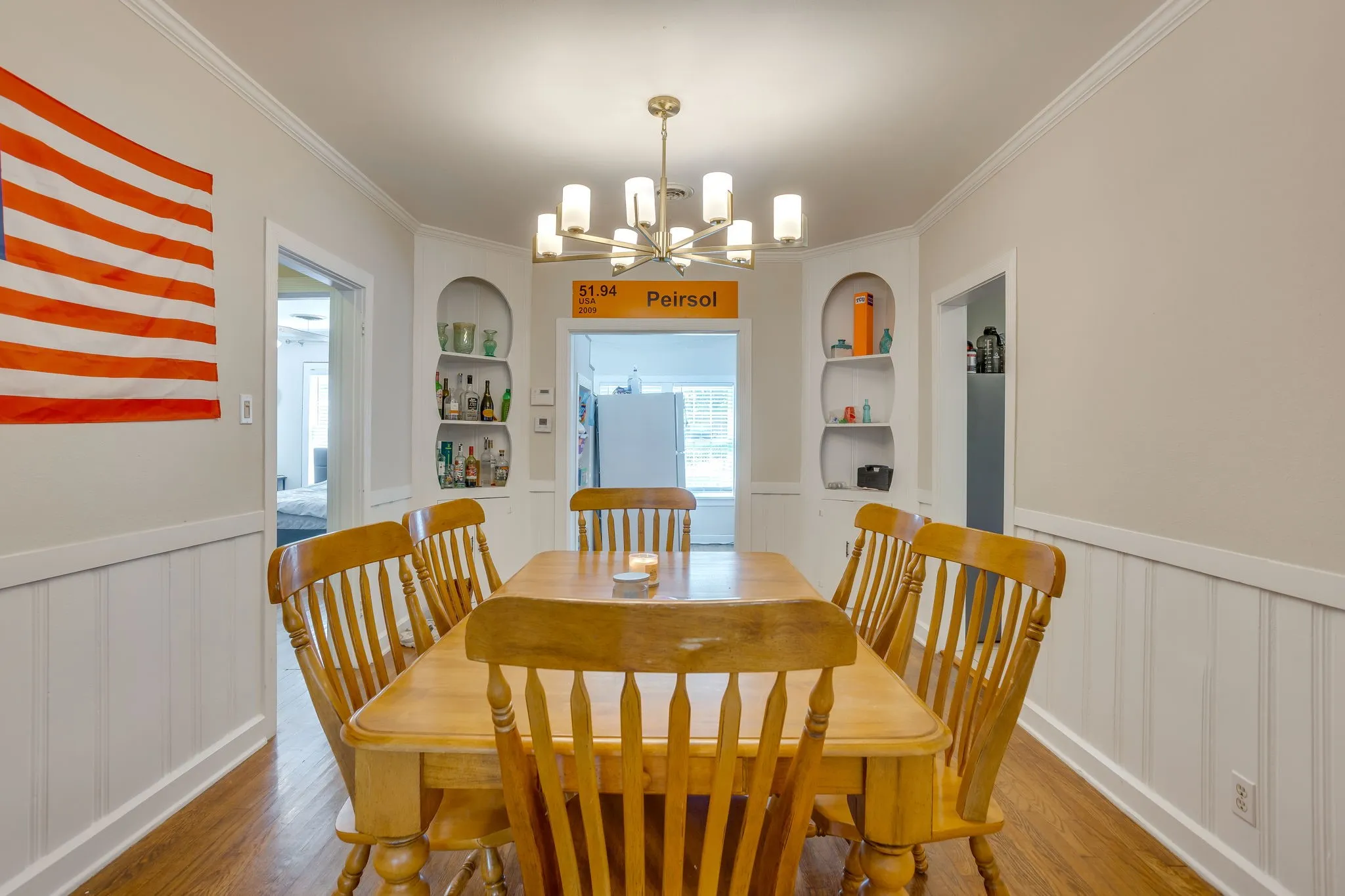 Single Family Residence For Rent in Tarrant County , 2809 Benbrook Boulevard, Fort Worth, Texas 76109, 4 Bedroom, 2 Bathroom, Garage spaces, 1,974 Sqft, built in 1938, Preowned, Price $5,000, mls#21232956, Real Estate Agent in Fort Worth, Homes For Rent in Tarrant county, Homes For Rent in Fort Worth, Realtor in Fort Worth Texas, Real Estate Brokerage Independent Realty Texas, Luminita Cordes Realtor