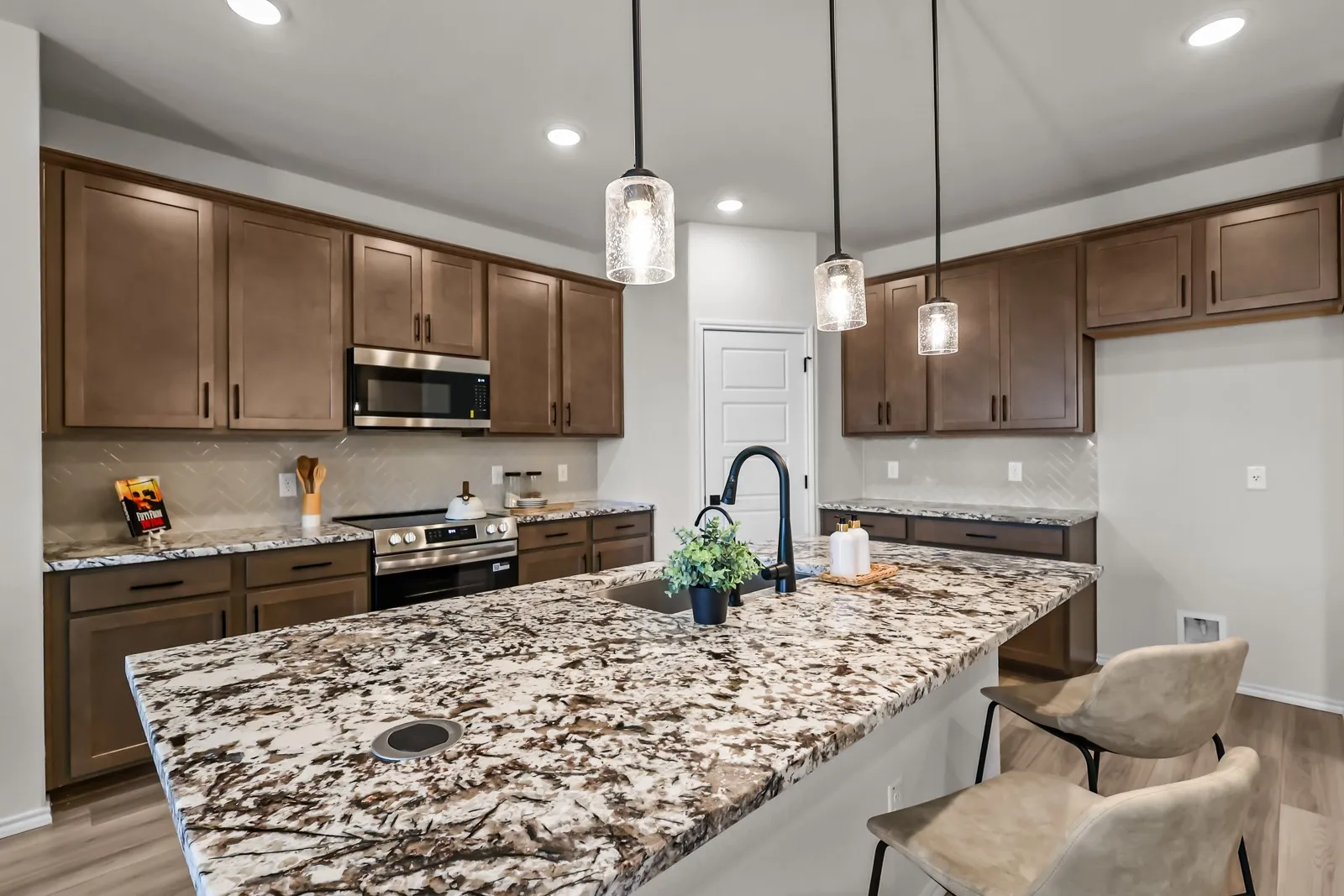 Single Family Residence For Sale in Guadalupe County , 409 Jills Path, Seguin, Texas 78155, 4 Bedroom, 4 Bathroom, 2 Garage spaces, 2,738 Sqft, built in 2026, New Construction - Incomplete, mls#21233797, Real Estate Agent in Seguin, Homes For Sale in Guadalupe county, Homes For Sale in Seguin, Realtor in Seguin Texas, Real Estate Brokerage Independent Realty Texas, Luminita Cordes Realtor