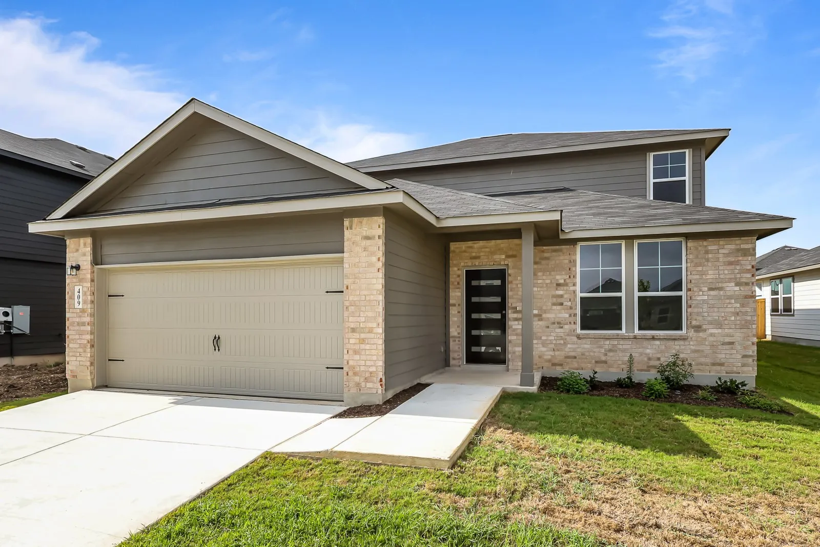 Single Family Residence For Sale in Guadalupe County , 409 Jills Path, Seguin, Texas 78155, 4 Bedroom, 4 Bathroom, 2 Garage spaces, 2,738 Sqft, built in 2026, New Construction - Incomplete, mls#21233797, Real Estate Agent in Seguin, Homes For Sale in Guadalupe county, Homes For Sale in Seguin, Realtor in Seguin Texas, Real Estate Brokerage Independent Realty Texas, Luminita Cordes Realtor