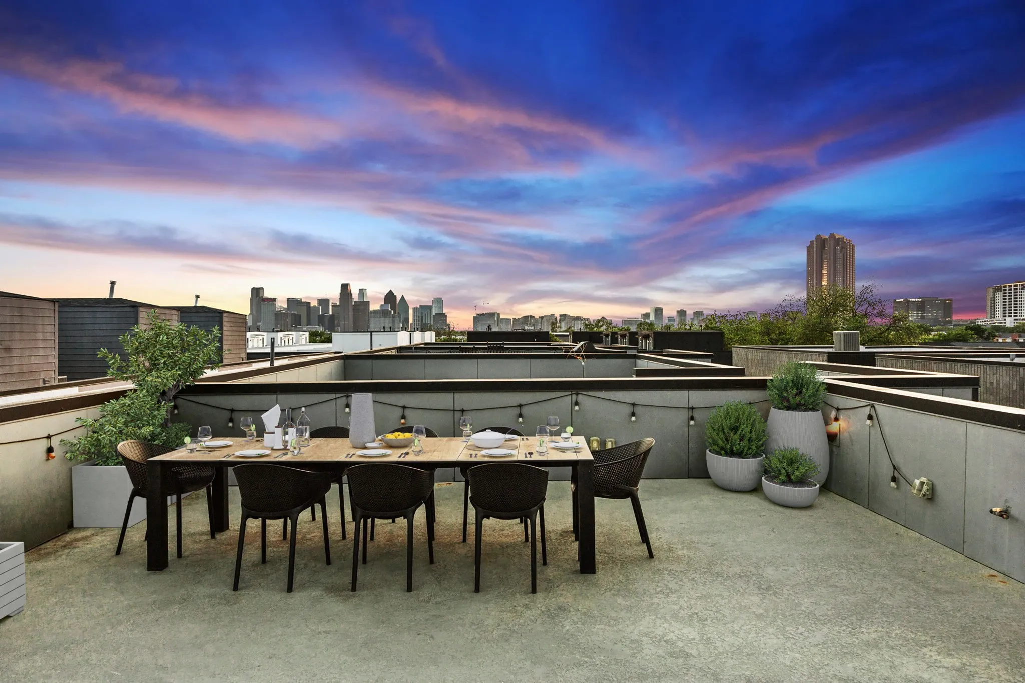 Rooftop Deck with views of Downtown Dallas