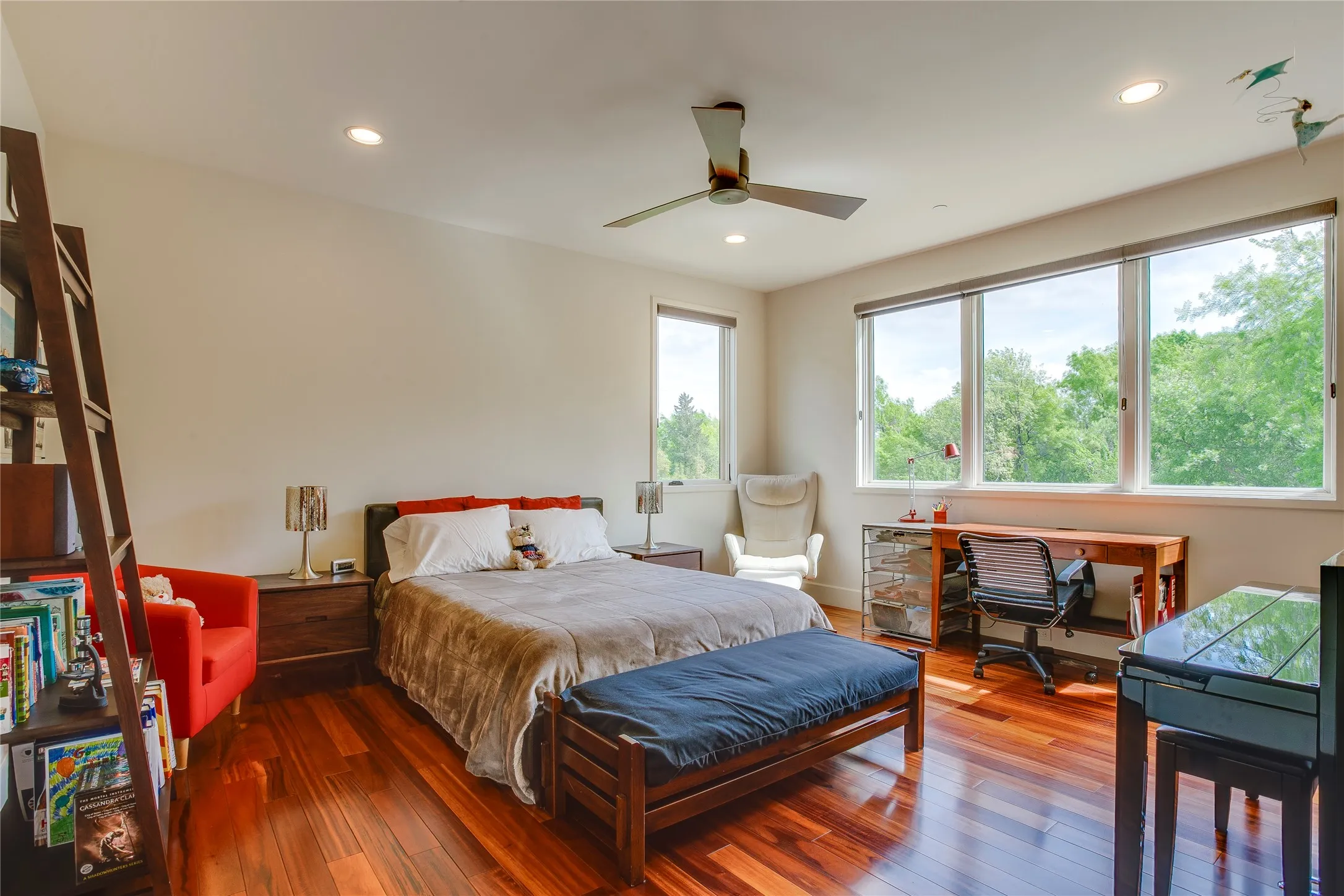 Guest bedroom located upstairs with ensuite bathroom and walk in closet.