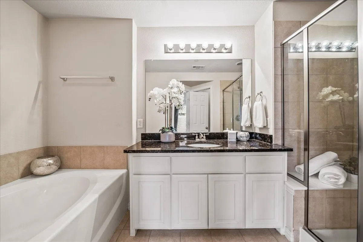 Condominium For Sale in Denton County , 2700 Club Ridge Drive 34, Lewisville, Texas 75067, 3 Bedroom, 4 Bathroom, 2 Garage spaces, 1,750 Sqft, built in 2008, Preowned, mls#21208942, Real Estate Agent in Lewisville, Homes For Sale in Denton county, Homes For Sale in Lewisville, Realtor in Lewisville Texas, Real Estate Brokerage Independent Realty Texas, Luminita Cordes Realtor