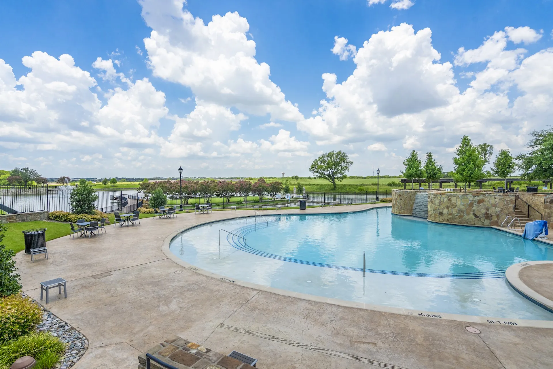 Single Family Residence For Sale in Collin County , 2912 Citation Road, Celina, Texas 75009, 5 Bedroom, 6 Bathroom, 3 Garage spaces, 4,358 Sqft, built in 2022, Preowned, mls#21232495, Real Estate Agent in Celina, Homes For Sale in Collin county, Homes For Sale in Celina, Realtor in Celina Texas, Real Estate Brokerage Independent Realty Texas, Luminita Cordes Realtor