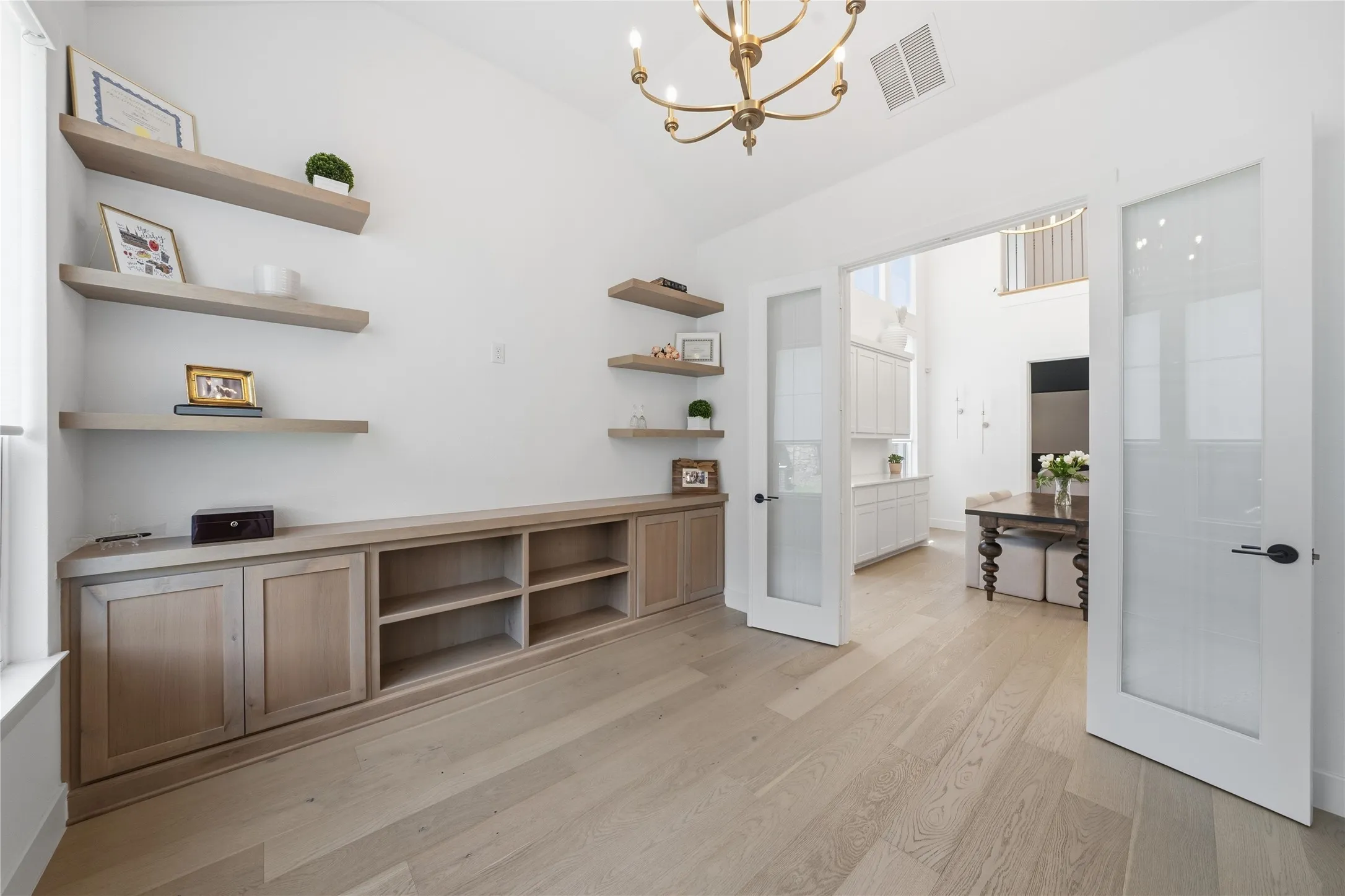 Single Family Residence For Sale in Collin County , 2912 Citation Road, Celina, Texas 75009, 5 Bedroom, 6 Bathroom, 3 Garage spaces, 4,358 Sqft, built in 2022, Preowned, mls#21232495, Real Estate Agent in Celina, Homes For Sale in Collin county, Homes For Sale in Celina, Realtor in Celina Texas, Real Estate Brokerage Independent Realty Texas, Luminita Cordes Realtor