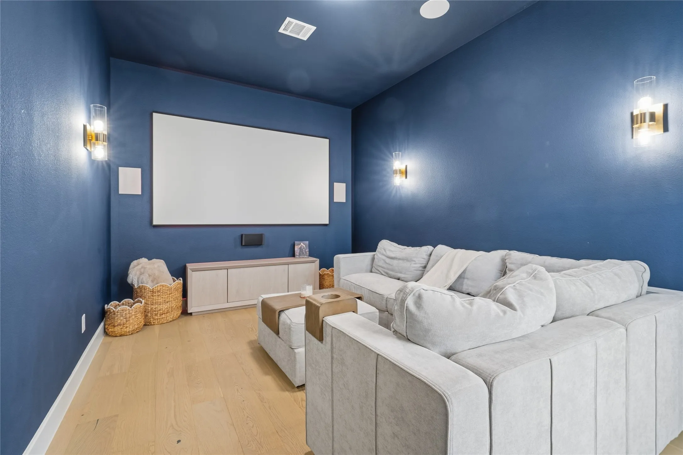 Single Family Residence For Sale in Collin County , 2912 Citation Road, Celina, Texas 75009, 5 Bedroom, 6 Bathroom, 3 Garage spaces, 4,358 Sqft, built in 2022, Preowned, mls#21232495, Real Estate Agent in Celina, Homes For Sale in Collin county, Homes For Sale in Celina, Realtor in Celina Texas, Real Estate Brokerage Independent Realty Texas, Luminita Cordes Realtor