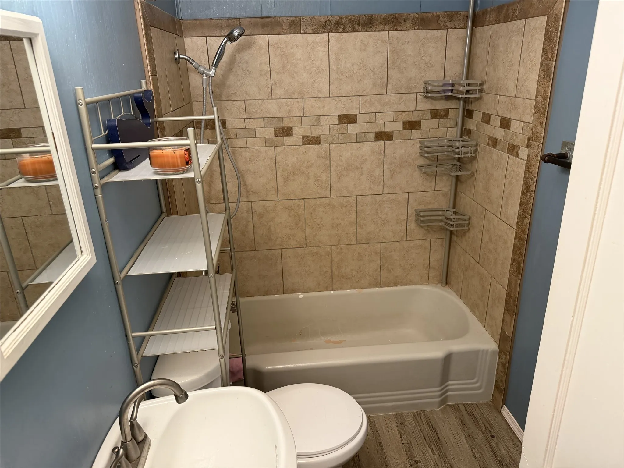 Single Family Residence For Sale in Brown County , 204 Bluffview Drive, Brownwood, Texas 76801, 4 Bedroom, 2 Bathroom, Garage spaces, 1,564 Sqft, built in 0, mls#21233898, Real Estate Agent in Brownwood, Homes For Sale in Brown county, Homes For Sale in Brownwood, Realtor in Brownwood Texas, Real Estate Brokerage Independent Realty Texas, Luminita Cordes Realtor