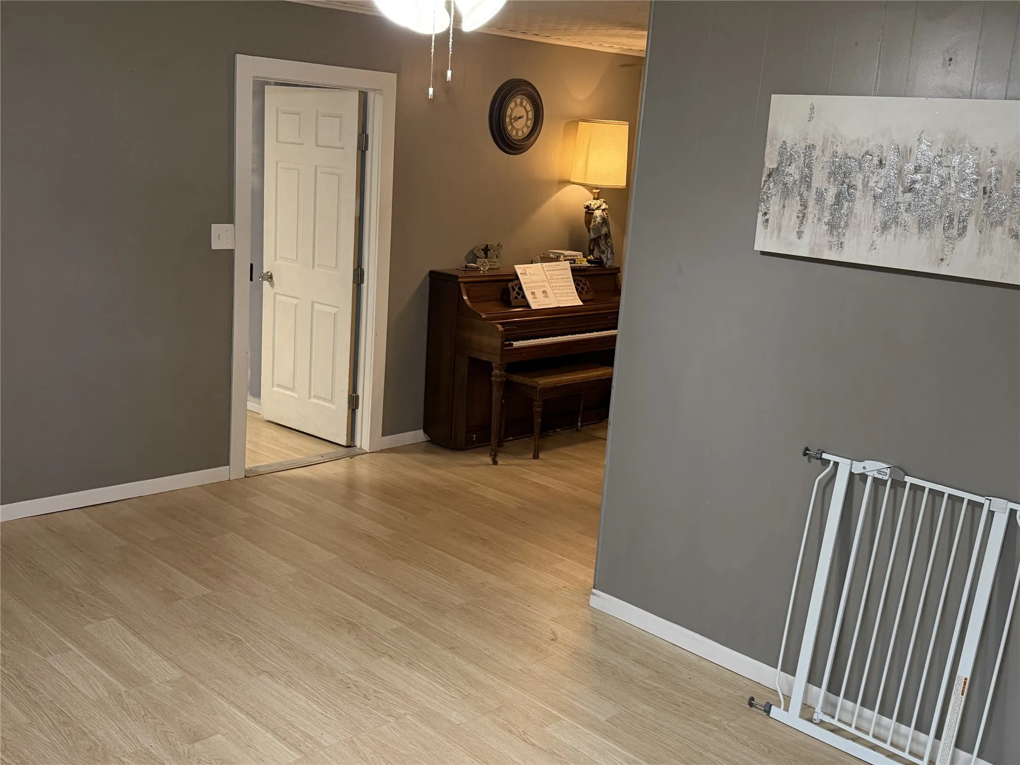 Single Family Residence For Sale in Brown County , 204 Bluffview Drive, Brownwood, Texas 76801, 4 Bedroom, 2 Bathroom, Garage spaces, 1,564 Sqft, built in 0, mls#21233898, Real Estate Agent in Brownwood, Homes For Sale in Brown county, Homes For Sale in Brownwood, Realtor in Brownwood Texas, Real Estate Brokerage Independent Realty Texas, Luminita Cordes Realtor