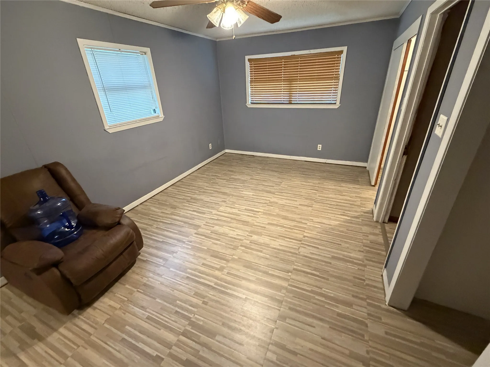 Single Family Residence For Sale in Brown County , 204 Bluffview Drive, Brownwood, Texas 76801, 4 Bedroom, 2 Bathroom, Garage spaces, 1,564 Sqft, built in 0, mls#21233898, Real Estate Agent in Brownwood, Homes For Sale in Brown county, Homes For Sale in Brownwood, Realtor in Brownwood Texas, Real Estate Brokerage Independent Realty Texas, Luminita Cordes Realtor