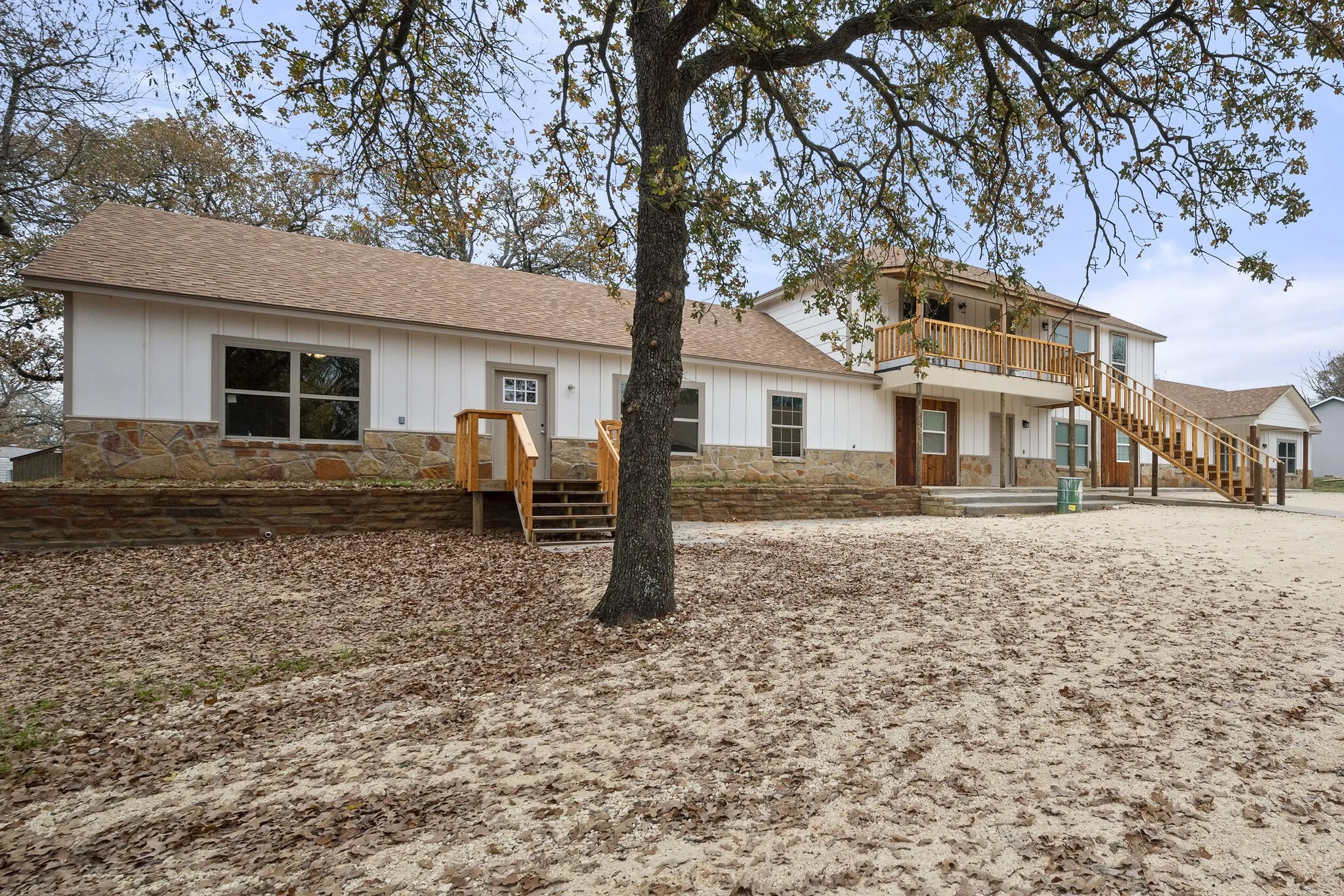Townhouse For Rent in Johnson County , 2875 Conveyor Drive B, Burleson, Texas 76028, 2 Bedrooms, 2 Bathrooms, Garage spaces, 1,100 Sqft, built in 2022, Preowned, Price $1,650, mls#21233940, Real Estate Agent in Burleson, Homes For Rent in Johnson county, Homes For Rent in Burleson, Realtor in Burleson Texas, Real Estate Brokerage Independent Realty Texas, Luminita Cordes Realtor