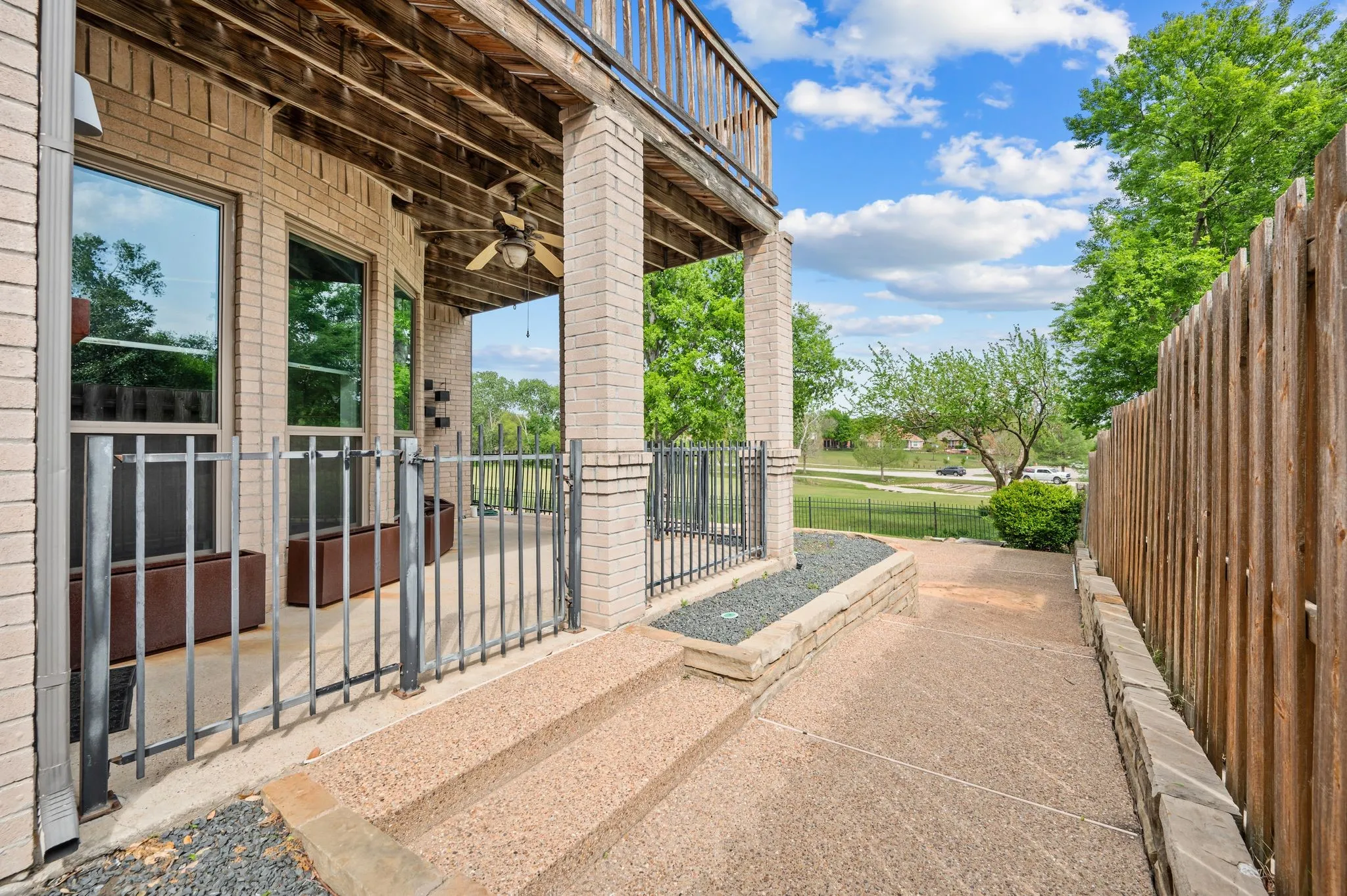Single Family Residence For Sale in Denton County , 3645 Cottonwood Springs Drive, The Colony, Texas 75056, 5 Bedroom, 3 Bathroom, 2 Garage spaces, 3,378 Sqft, built in 1997, mls#21233829, Real Estate Agent in The Colony, Homes For Sale in Denton county, Homes For Sale in The Colony, Realtor in The Colony Texas, Real Estate Brokerage Independent Realty Texas, Luminita Cordes Realtor