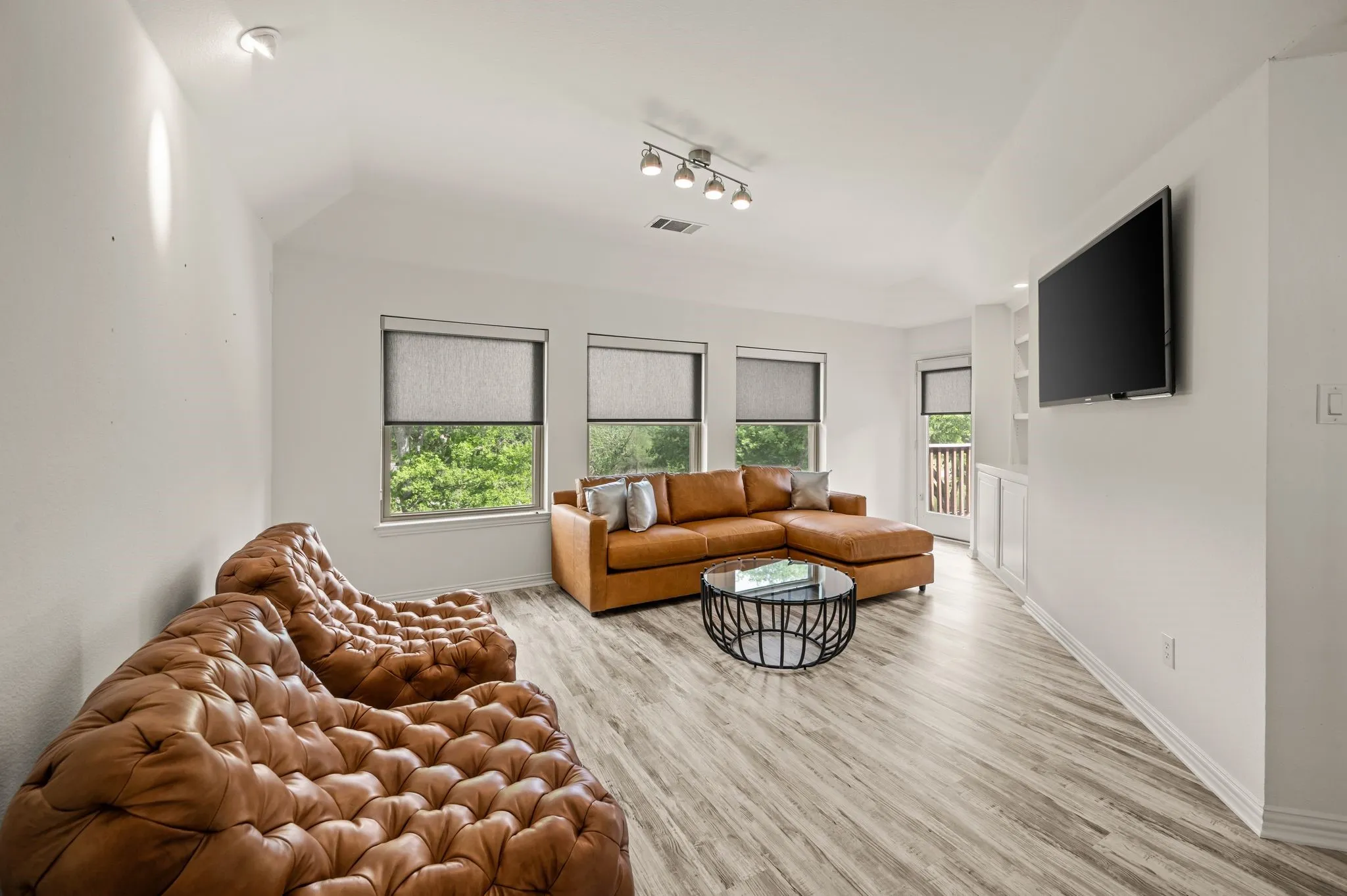 Upstairs Living Area