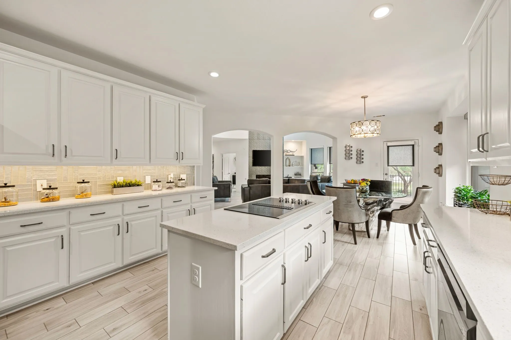 Single Family Residence For Sale in Denton County , 3645 Cottonwood Springs Drive, The Colony, Texas 75056, 5 Bedroom, 3 Bathroom, 2 Garage spaces, 3,378 Sqft, built in 1997, mls#21233829, Real Estate Agent in The Colony, Homes For Sale in Denton county, Homes For Sale in The Colony, Realtor in The Colony Texas, Real Estate Brokerage Independent Realty Texas, Luminita Cordes Realtor