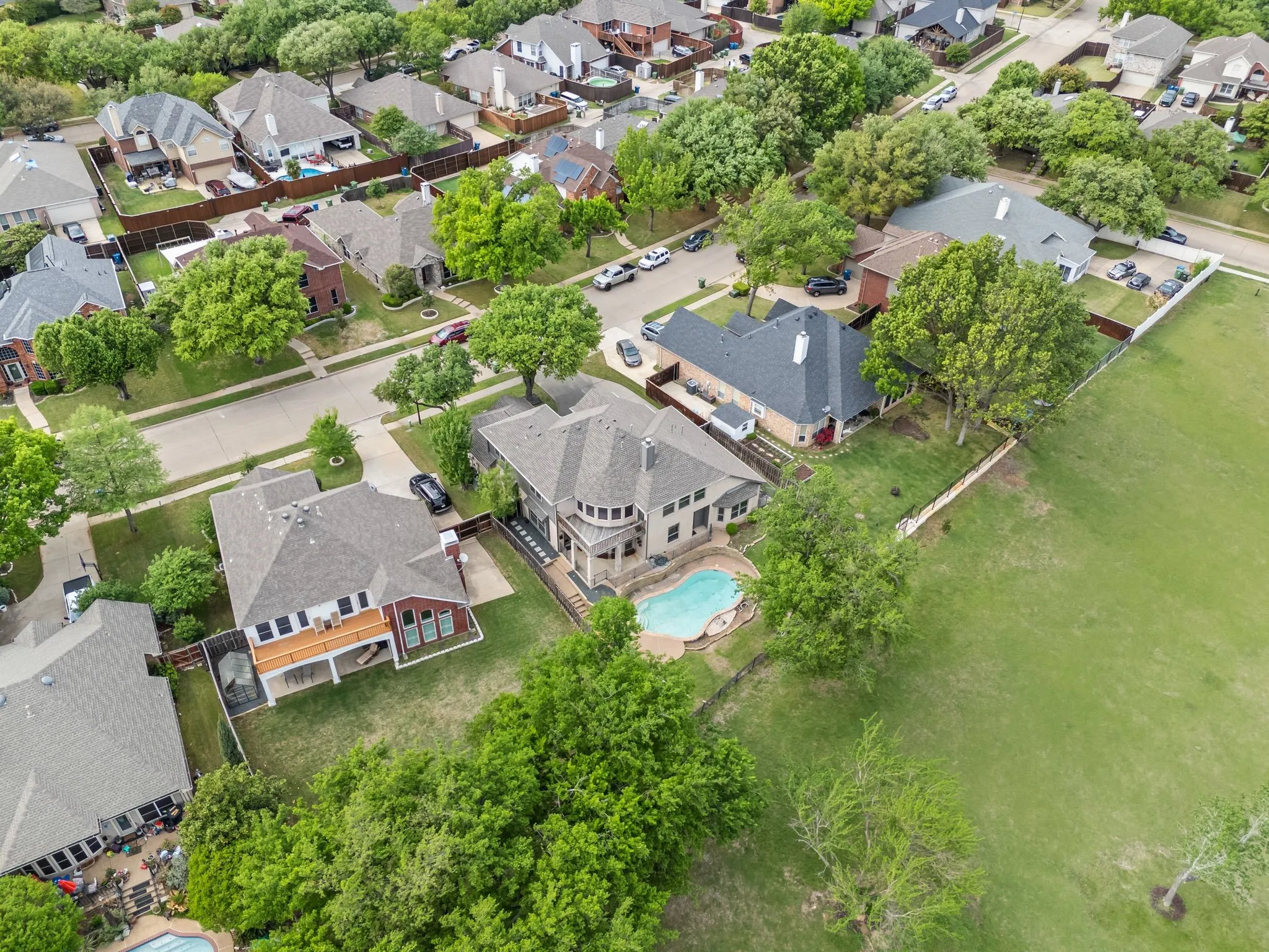 Single Family Residence For Sale in Denton County , 3645 Cottonwood Springs Drive, The Colony, Texas 75056, 5 Bedroom, 3 Bathroom, 2 Garage spaces, 3,378 Sqft, built in 1997, mls#21233829, Real Estate Agent in The Colony, Homes For Sale in Denton county, Homes For Sale in The Colony, Realtor in The Colony Texas, Real Estate Brokerage Independent Realty Texas, Luminita Cordes Realtor