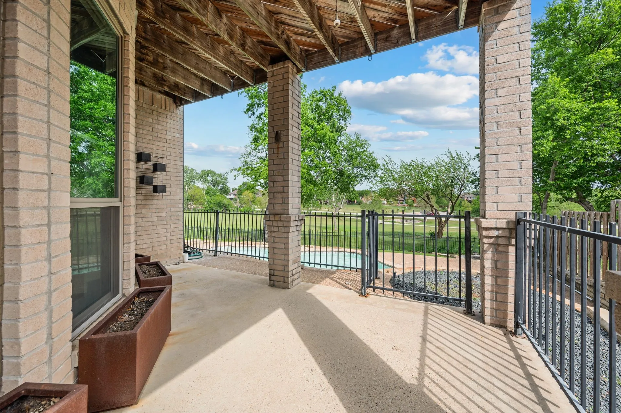 Single Family Residence For Sale in Denton County , 3645 Cottonwood Springs Drive, The Colony, Texas 75056, 5 Bedroom, 3 Bathroom, 2 Garage spaces, 3,378 Sqft, built in 1997, mls#21233829, Real Estate Agent in The Colony, Homes For Sale in Denton county, Homes For Sale in The Colony, Realtor in The Colony Texas, Real Estate Brokerage Independent Realty Texas, Luminita Cordes Realtor