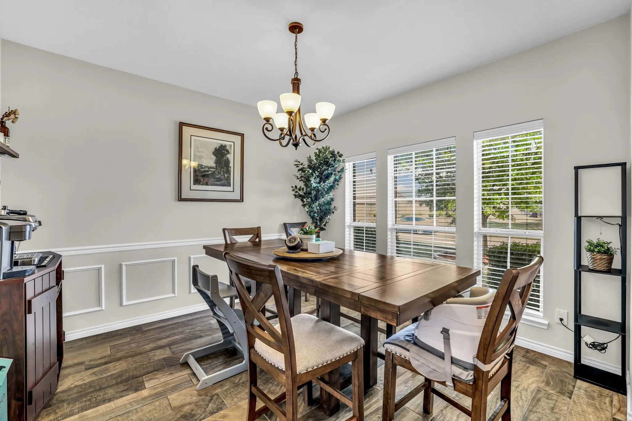 Single Family Residence For Sale in Collin County , 1216 Majestic Way, Wylie, Texas 75098, 3 Bedroom, 3 Bathroom, 2 Garage spaces, 2,258 Sqft, built in 2006, Preowned, mls#21233826, Real Estate Agent in Wylie, Homes For Sale in Collin county, Homes For Sale in Wylie, Realtor in Wylie Texas, Real Estate Brokerage Independent Realty Texas, Luminita Cordes Realtor
