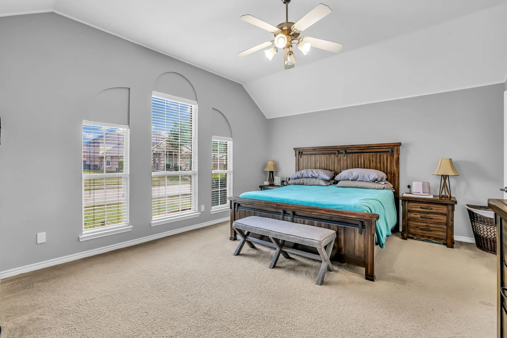 Single Family Residence For Sale in Collin County , 1216 Majestic Way, Wylie, Texas 75098, 3 Bedroom, 3 Bathroom, 2 Garage spaces, 2,258 Sqft, built in 2006, Preowned, mls#21233826, Real Estate Agent in Wylie, Homes For Sale in Collin county, Homes For Sale in Wylie, Realtor in Wylie Texas, Real Estate Brokerage Independent Realty Texas, Luminita Cordes Realtor