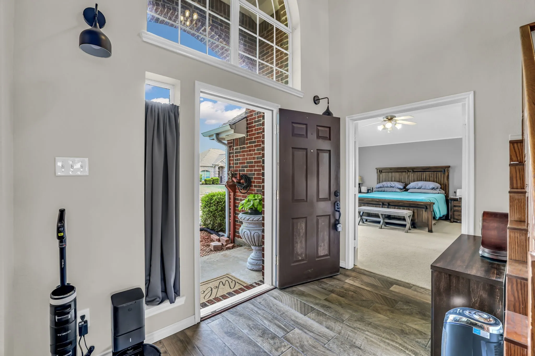 Single Family Residence For Sale in Collin County , 1216 Majestic Way, Wylie, Texas 75098, 3 Bedroom, 3 Bathroom, 2 Garage spaces, 2,258 Sqft, built in 2006, Preowned, mls#21233826, Real Estate Agent in Wylie, Homes For Sale in Collin county, Homes For Sale in Wylie, Realtor in Wylie Texas, Real Estate Brokerage Independent Realty Texas, Luminita Cordes Realtor
