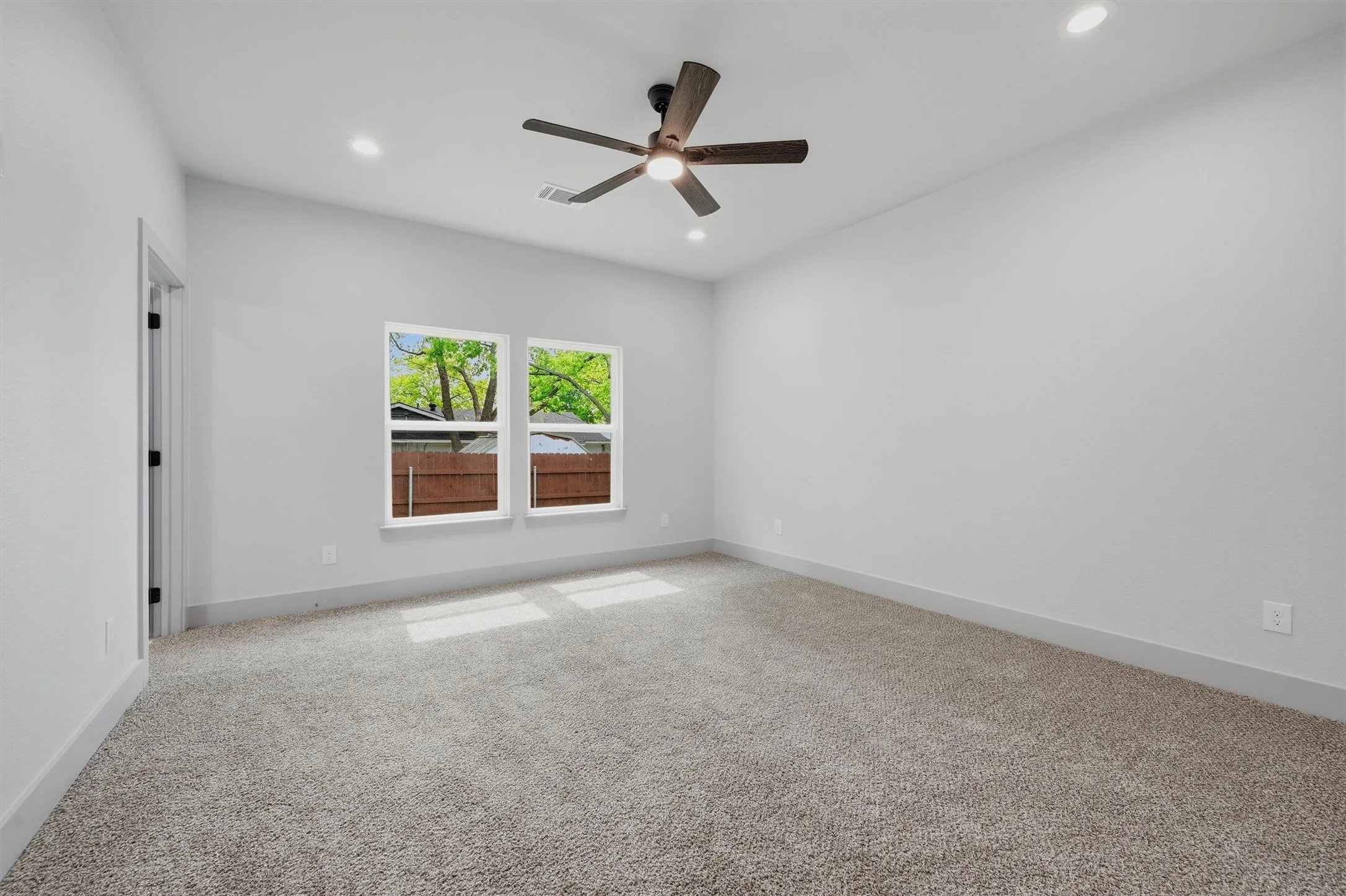 Single Family Residence For Sale in Grayson County , 1015 Holiday, Sherman, Texas 75090, 4 Bedroom, 3 Bathroom, 2 Garage spaces, 1,843 Sqft, built in 2025, mls#21234060, Real Estate Agent in Sherman, Homes For Sale in Grayson county, Homes For Sale in Sherman, Realtor in Sherman Texas, Real Estate Brokerage Independent Realty Texas, Luminita Cordes Realtor