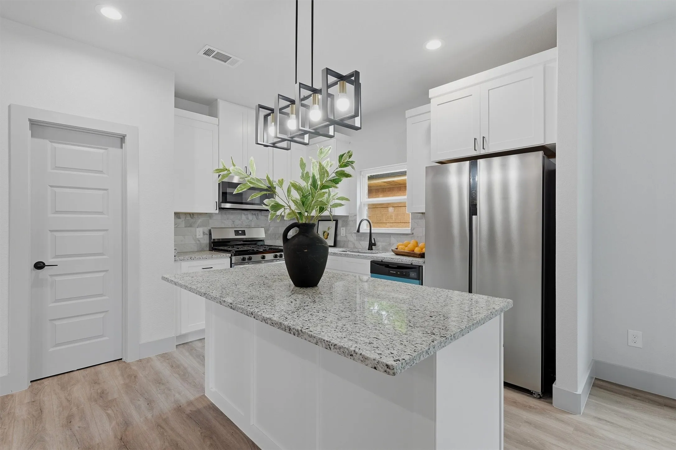 Single Family Residence For Sale in Grayson County , 1015 Holiday, Sherman, Texas 75090, 4 Bedroom, 3 Bathroom, 2 Garage spaces, 1,843 Sqft, built in 2025, mls#21234060, Real Estate Agent in Sherman, Homes For Sale in Grayson county, Homes For Sale in Sherman, Realtor in Sherman Texas, Real Estate Brokerage Independent Realty Texas, Luminita Cordes Realtor