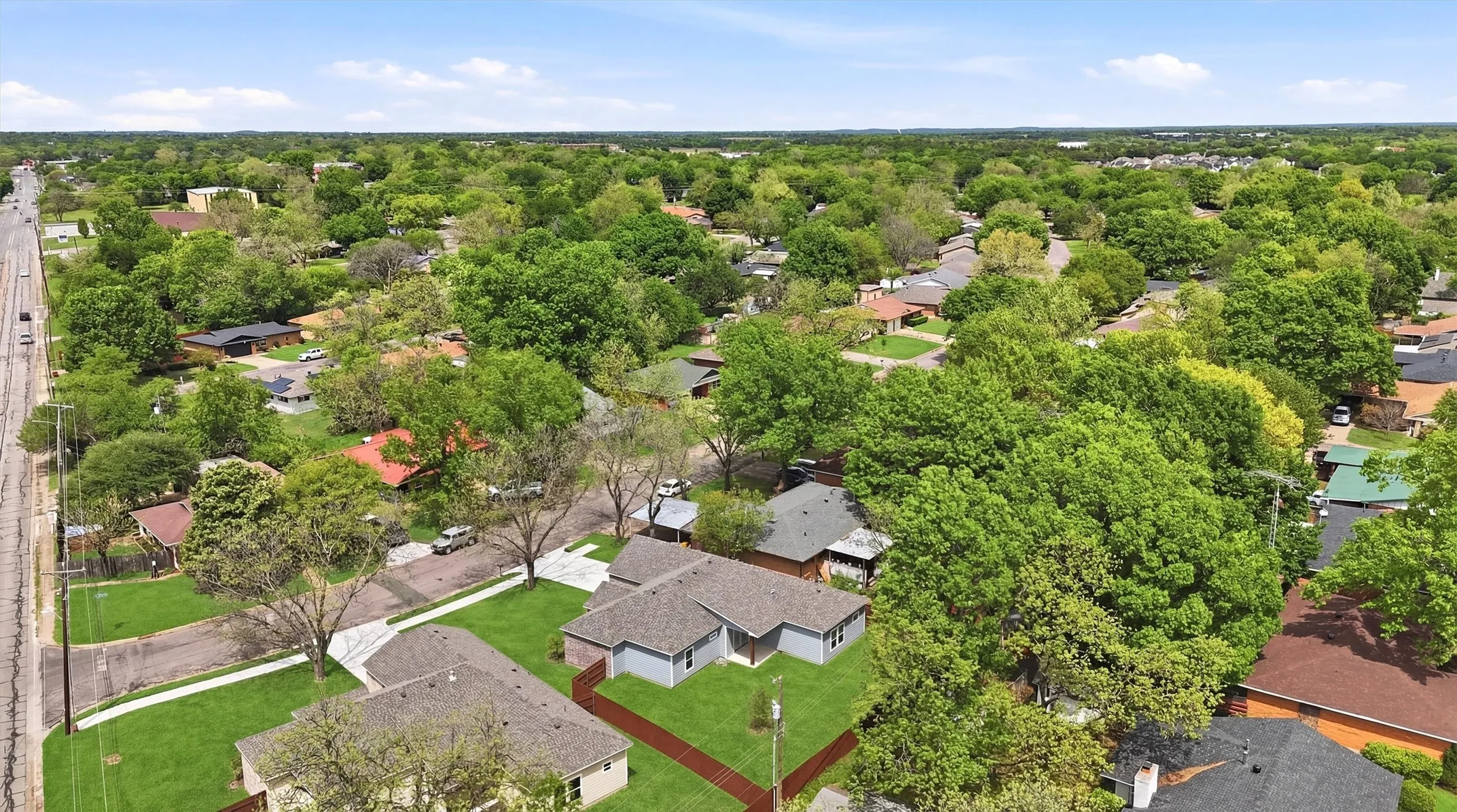 Single Family Residence For Sale in Grayson County , 1015 Holiday, Sherman, Texas 75090, 4 Bedroom, 3 Bathroom, 2 Garage spaces, 1,843 Sqft, built in 2025, mls#21234060, Real Estate Agent in Sherman, Homes For Sale in Grayson county, Homes For Sale in Sherman, Realtor in Sherman Texas, Real Estate Brokerage Independent Realty Texas, Luminita Cordes Realtor