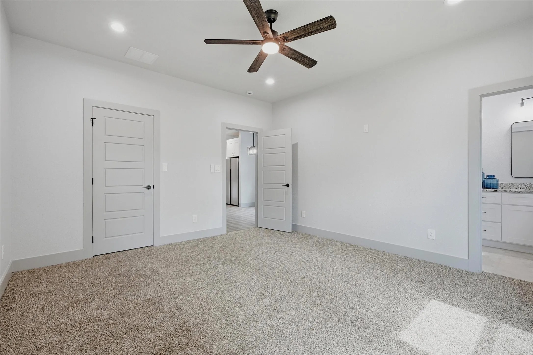 Single Family Residence For Sale in Grayson County , 1015 Holiday, Sherman, Texas 75090, 4 Bedroom, 3 Bathroom, 2 Garage spaces, 1,843 Sqft, built in 2025, mls#21234060, Real Estate Agent in Sherman, Homes For Sale in Grayson county, Homes For Sale in Sherman, Realtor in Sherman Texas, Real Estate Brokerage Independent Realty Texas, Luminita Cordes Realtor