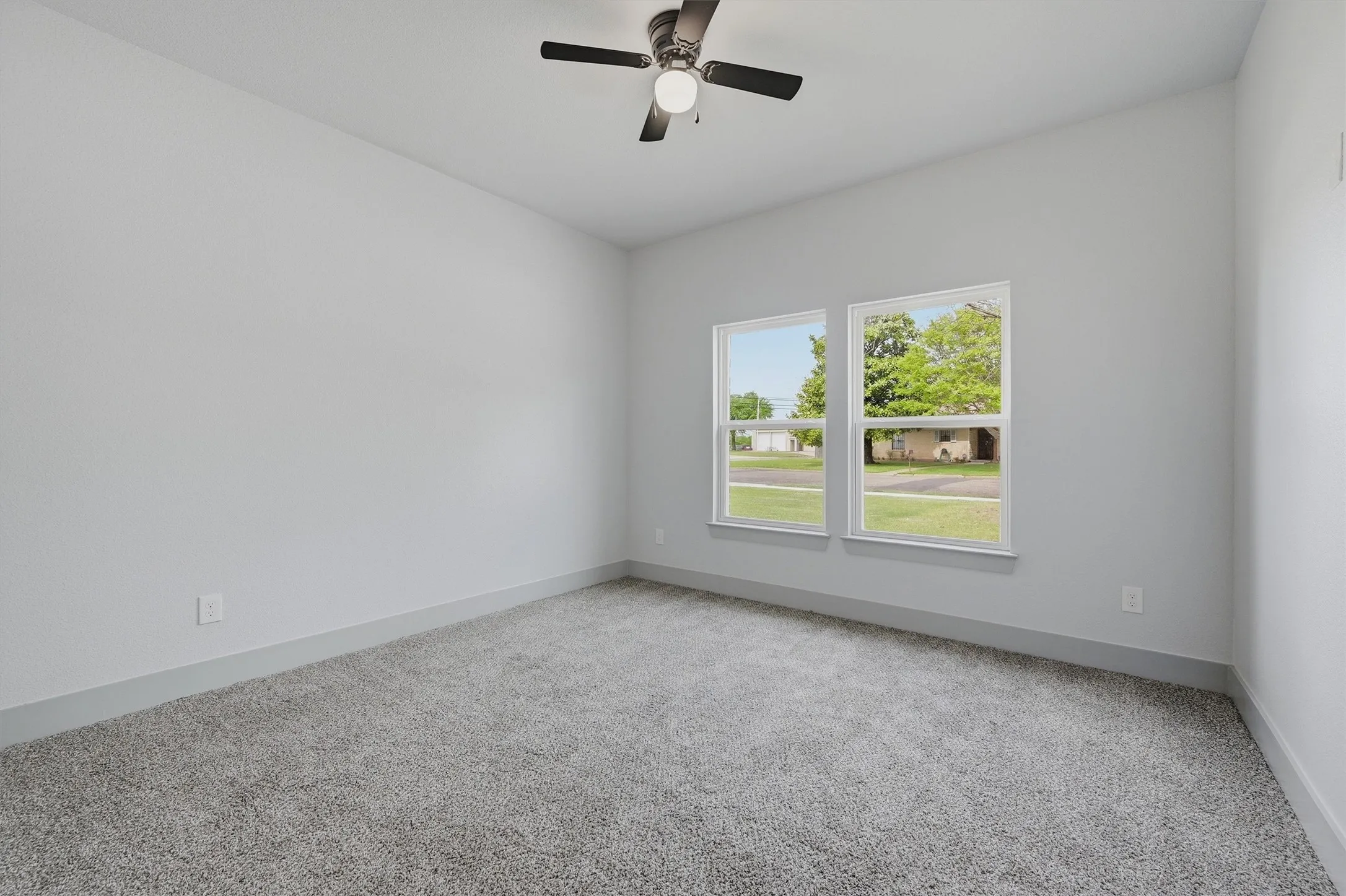 Single Family Residence For Sale in Grayson County , 1015 Holiday, Sherman, Texas 75090, 4 Bedroom, 3 Bathroom, 2 Garage spaces, 1,843 Sqft, built in 2025, mls#21234060, Real Estate Agent in Sherman, Homes For Sale in Grayson county, Homes For Sale in Sherman, Realtor in Sherman Texas, Real Estate Brokerage Independent Realty Texas, Luminita Cordes Realtor