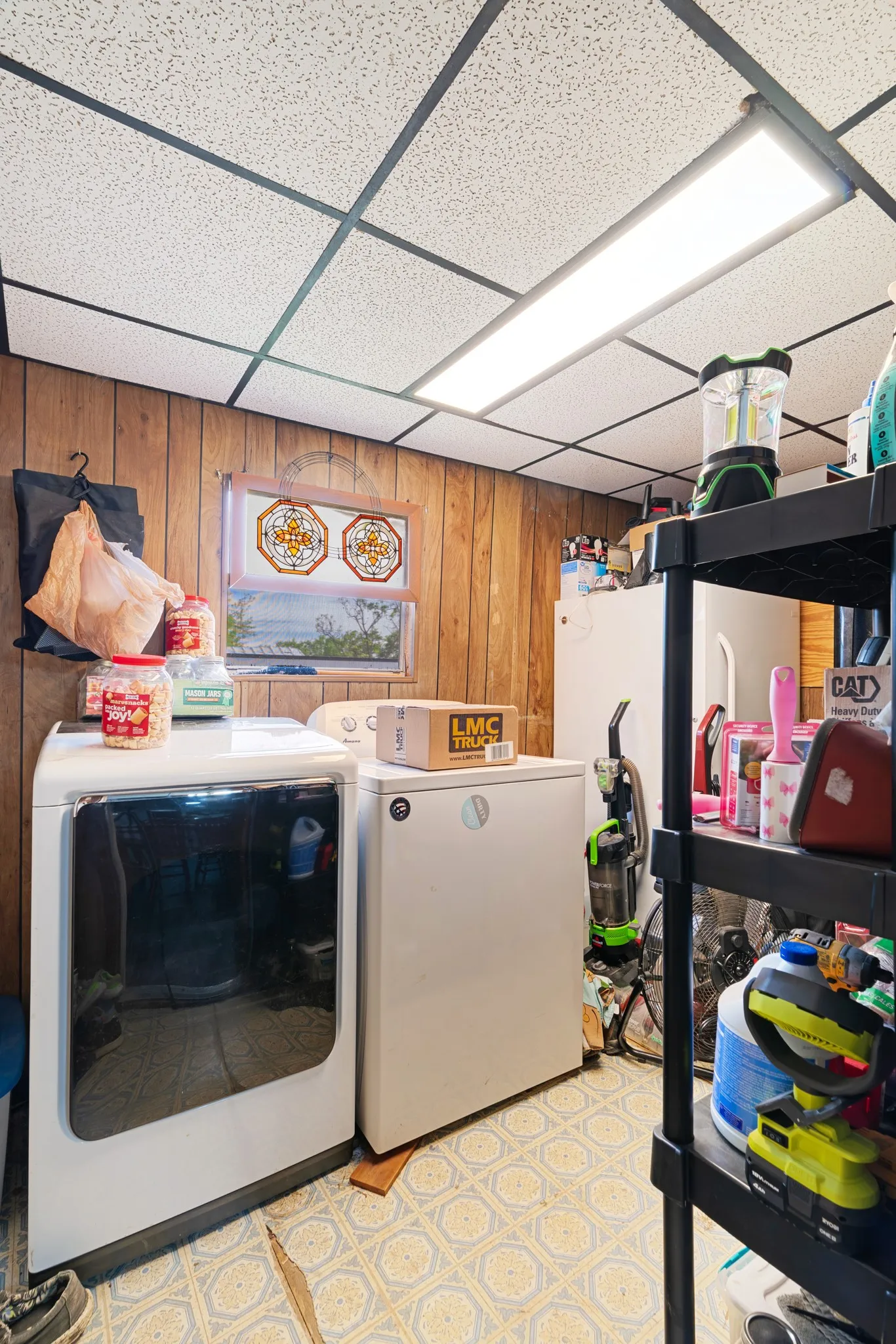 Single Family Residence For Sale in Lamar County , 25099 Farm Road 137, Petty, Texas 75470, 3 Bedroom, 2 Bathroom, Garage spaces, 1,400 Sqft, built in 1900, Unknown, mls#21234044, Real Estate Agent in Petty, Homes For Sale in Lamar county, Homes For Sale in Petty, Realtor in Petty Texas, Real Estate Brokerage Independent Realty Texas, Luminita Cordes Realtor