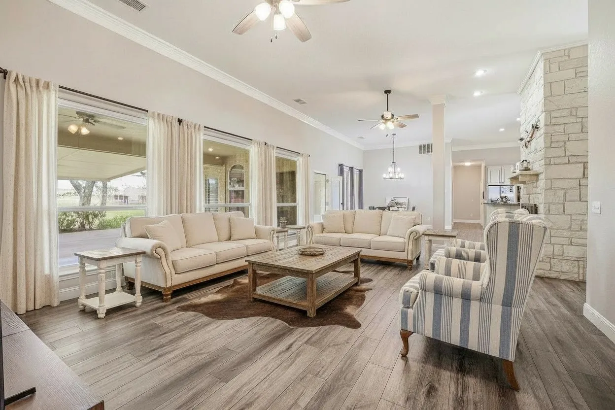 Single Family Residence For Sale in Hood County , 2450 Wood Road, Tolar, Texas 76476, 5 Bedroom, 3 Bathroom, 2 Garage spaces, 3,544 Sqft, built in 2005, Preowned, Price $1,420,000, mls#21233892, Real Estate Agent in Tolar, Homes For Sale in Hood county, Homes For Sale in Tolar, Realtor in Tolar Texas, Real Estate Brokerage Independent Realty Texas, Luminita Cordes Realtor