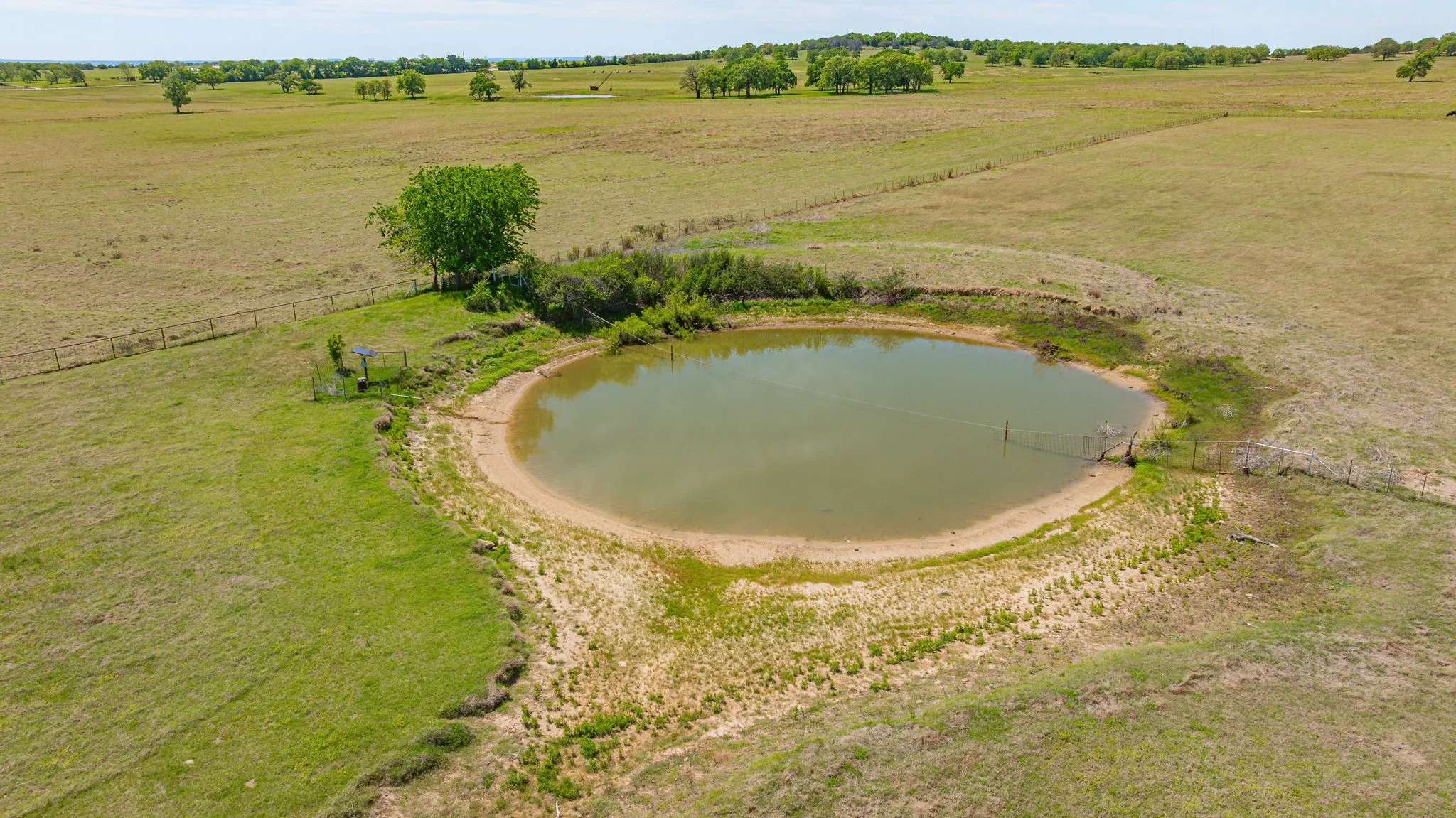 Single Family Residence For Sale in Hood County , 2450 Wood Road, Tolar, Texas 76476, 5 Bedroom, 3 Bathroom, 2 Garage spaces, 3,544 Sqft, built in 2005, Preowned, Price $1,420,000, mls#21233892, Real Estate Agent in Tolar, Homes For Sale in Hood county, Homes For Sale in Tolar, Realtor in Tolar Texas, Real Estate Brokerage Independent Realty Texas, Luminita Cordes Realtor