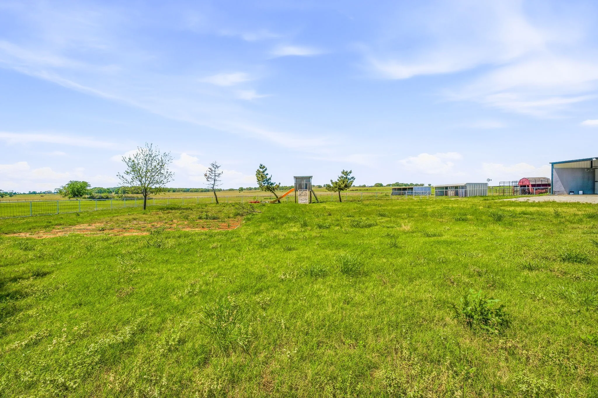 Single Family Residence For Sale in Hood County , 2450 Wood Road, Tolar, Texas 76476, 5 Bedroom, 3 Bathroom, 2 Garage spaces, 3,544 Sqft, built in 2005, Preowned, Price $1,420,000, mls#21233892, Real Estate Agent in Tolar, Homes For Sale in Hood county, Homes For Sale in Tolar, Realtor in Tolar Texas, Real Estate Brokerage Independent Realty Texas, Luminita Cordes Realtor