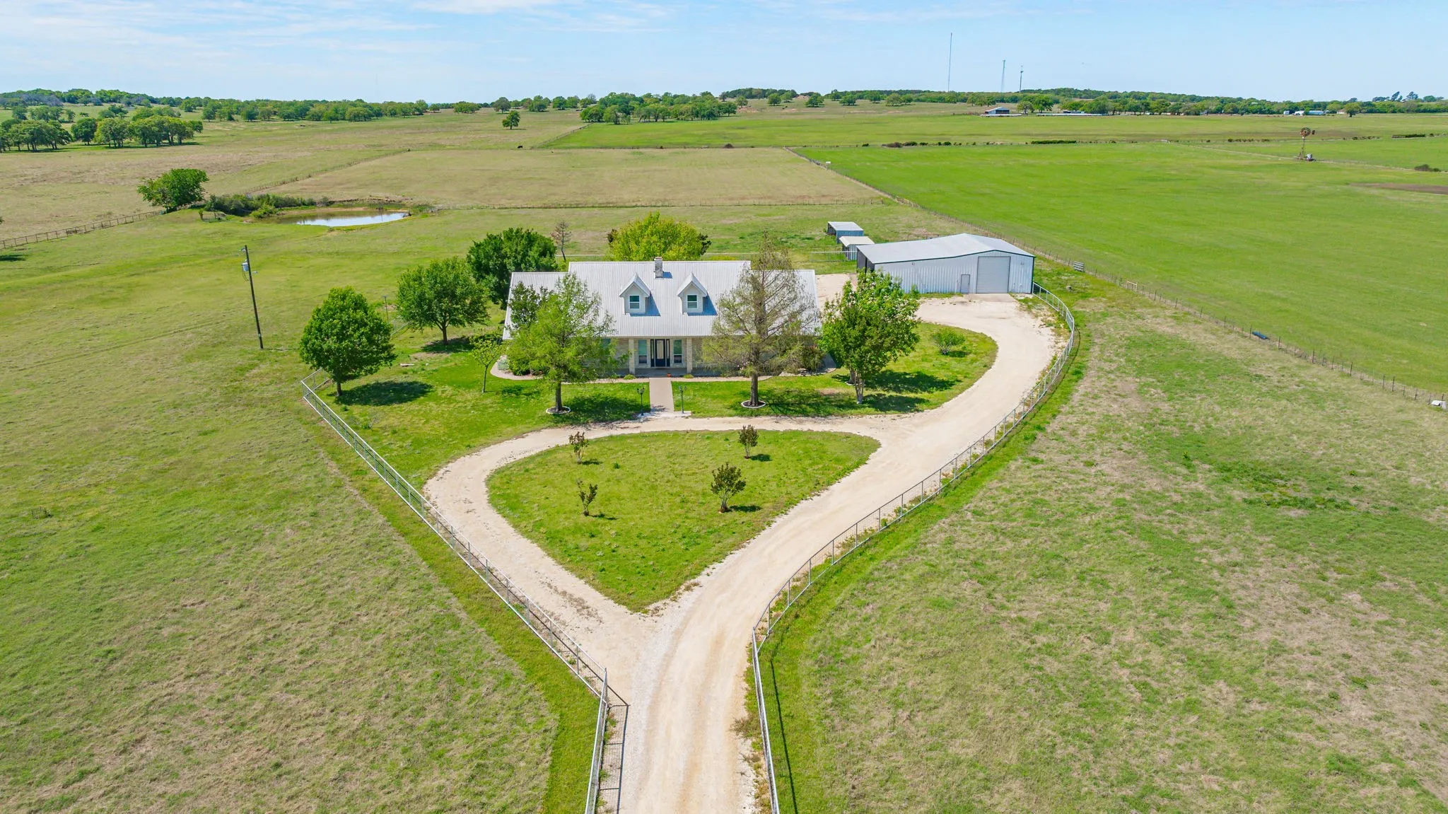 Single Family Residence For Sale in Hood County , 2450 Wood Road, Tolar, Texas 76476, 5 Bedroom, 3 Bathroom, 2 Garage spaces, 3,544 Sqft, built in 2005, Preowned, Price $1,420,000, mls#21233892, Real Estate Agent in Tolar, Homes For Sale in Hood county, Homes For Sale in Tolar, Realtor in Tolar Texas, Real Estate Brokerage Independent Realty Texas, Luminita Cordes Realtor