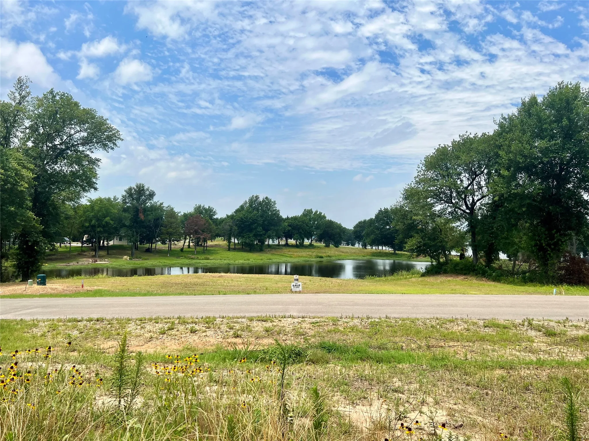 Unimproved Land For Sale in Kaufman County , 711 Clubview Drive, Mabank, Texas 75143, 0, 0, Garage spaces, 0 Sqft, built in 0, mls#21234110, Real Estate Agent in Mabank, Homes For Sale in Kaufman county, Homes For Sale in Mabank, Realtor in Mabank Texas, Real Estate Brokerage Independent Realty Texas, Luminita Cordes Realtor
