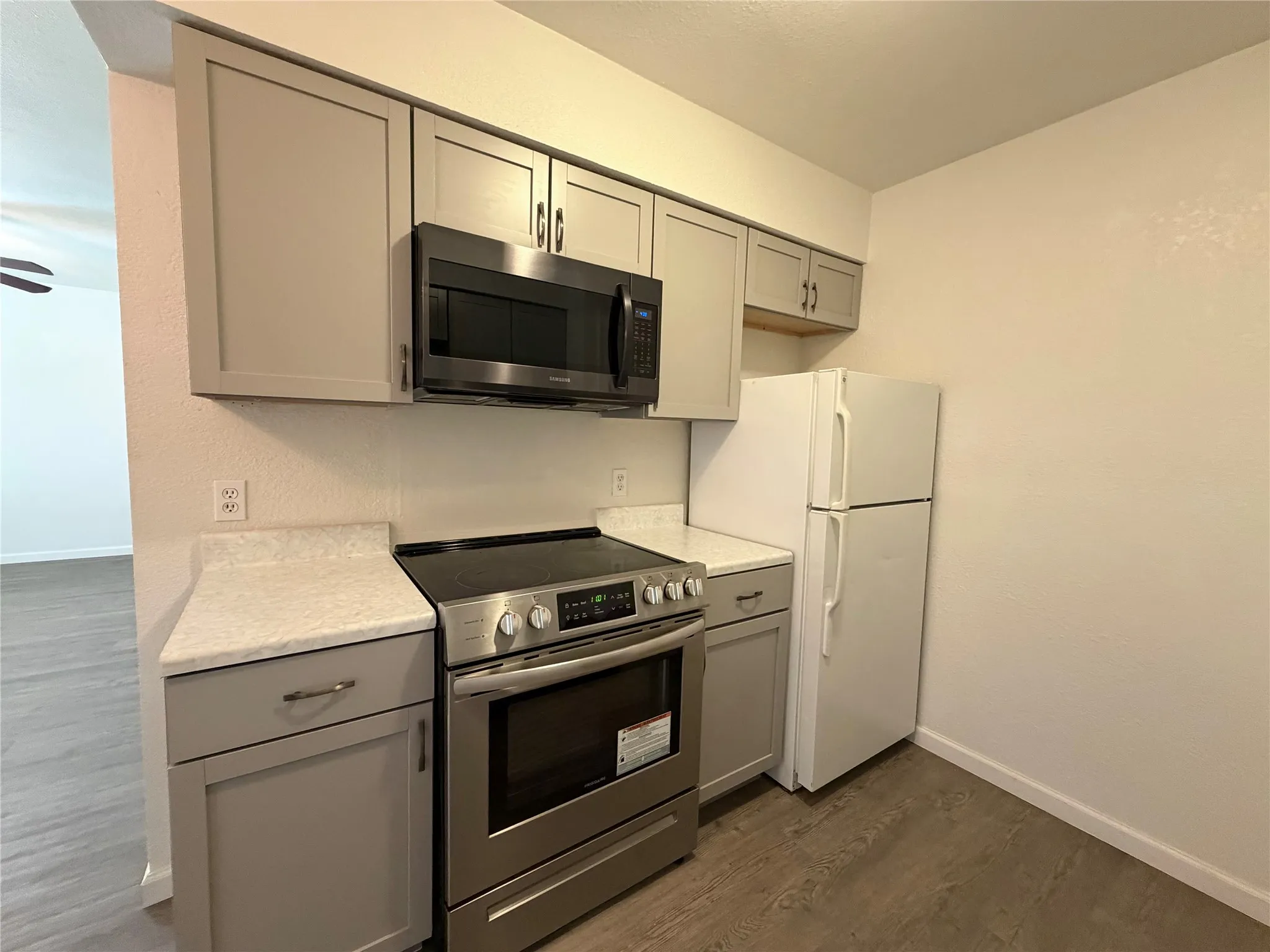 Apartment For Rent in Tarrant County , 109 Wildwood Court C, Grapevine, Texas 76051, 3 Bedroom, 2 Bathroom, Garage spaces, 1,064 Sqft, built in 1985, mls#21234115, Real Estate Agent in Grapevine, Homes For Rent in Tarrant county, Homes For Rent in Grapevine, Realtor in Grapevine Texas, Real Estate Brokerage Independent Realty Texas, Luminita Cordes Realtor