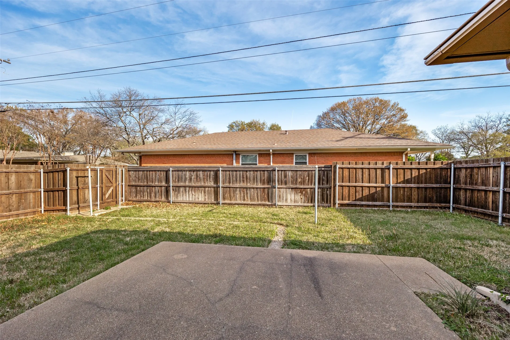 Single Family Residence For Sale in Dallas County , 3019 Sharpview Lane, Dallas, Texas 75228, 2 Bedroom, 1 Bathroom, 2 Garage spaces, 1,757 Sqft, built in 1963, Preowned, mls#21234137, Real Estate Agent in Dallas, Homes For Sale in Dallas county, Homes For Sale in Dallas, Realtor in Dallas Texas, Real Estate Brokerage Independent Realty Texas, Luminita Cordes Realtor