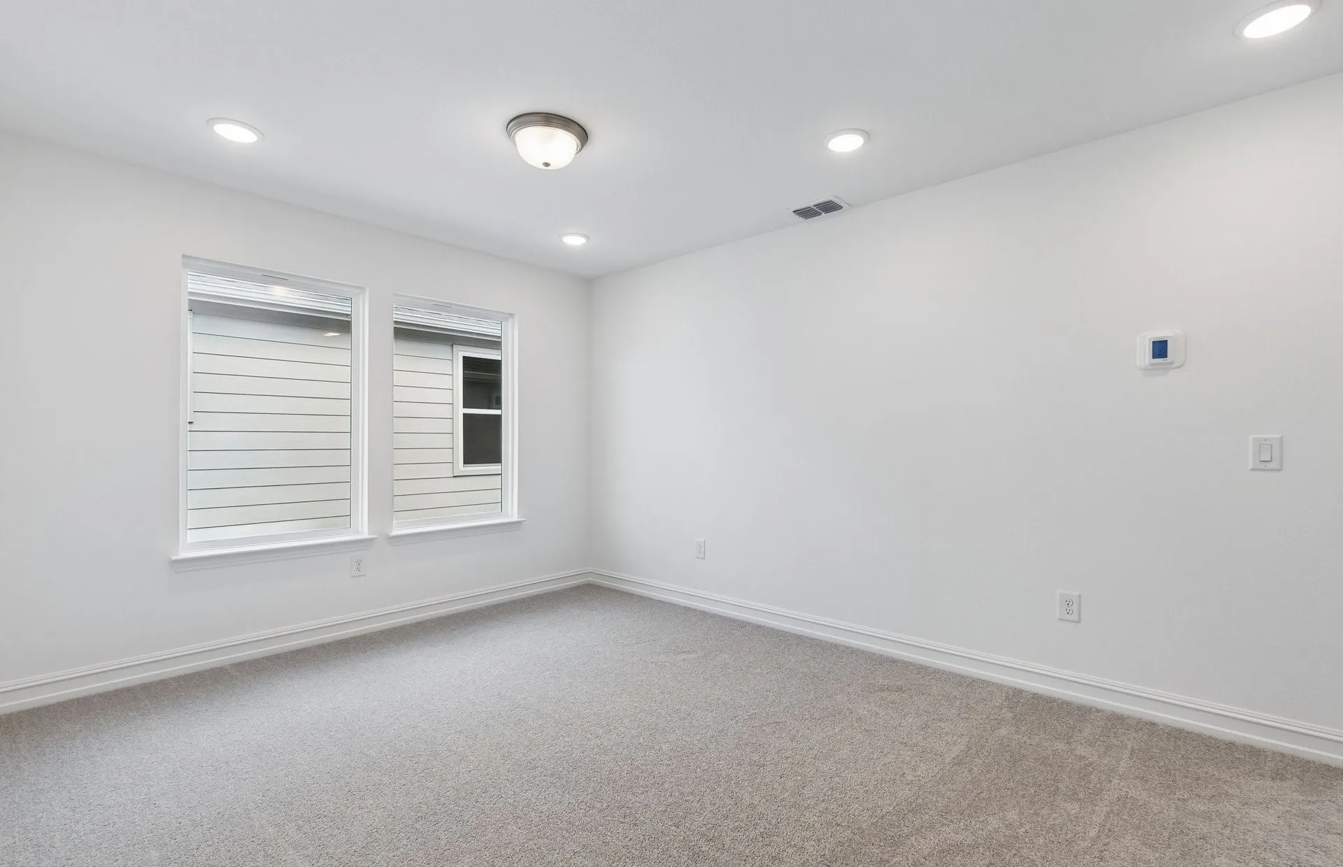 Spacious secondary bedroom