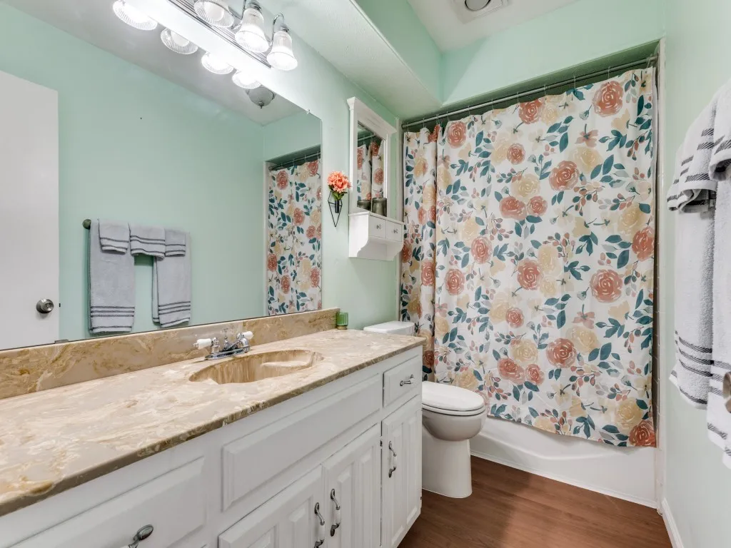 Single Family Residence For Sale in Denton County , 1608 Mayflower Drive, Carrollton, Texas 75007, 3 Bedrooms, 2 Bathrooms, 2 Garage spaces, 1,644 Sqft, built in 1983, Price $399,000, mls#21234118, Real Estate Agent in Carrollton, Homes For Sale in Denton county, Homes For Sale in Carrollton, Realtor in Carrollton Texas, Real Estate Brokerage Independent Realty Texas, Luminita Cordes Realtor