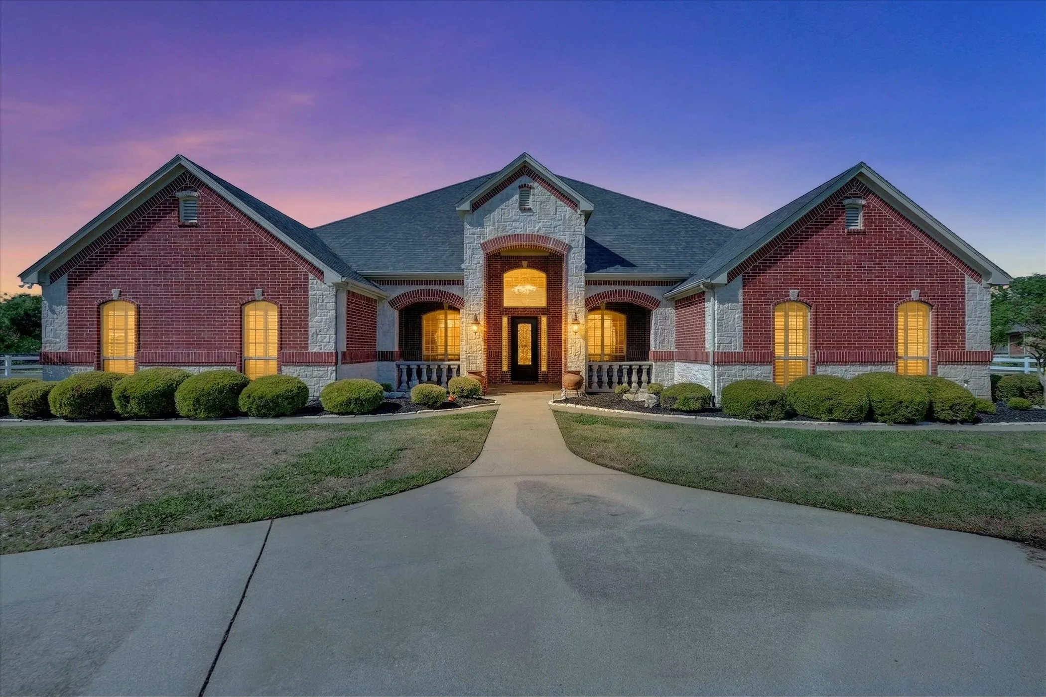Single Family Residence For Sale in Tarrant County , 1812 Willow Springs Court, Haslet, Texas 76052, 4 Bedroom, 5 Bathroom, 3 Garage spaces, 4,610 Sqft, built in 2001, Preowned, Price $950,000, mls#21234066, Real Estate Agent in Haslet, Homes For Sale in Tarrant county, Homes For Sale in Haslet, Realtor in Haslet Texas, Real Estate Brokerage Independent Realty Texas, Luminita Cordes Realtor