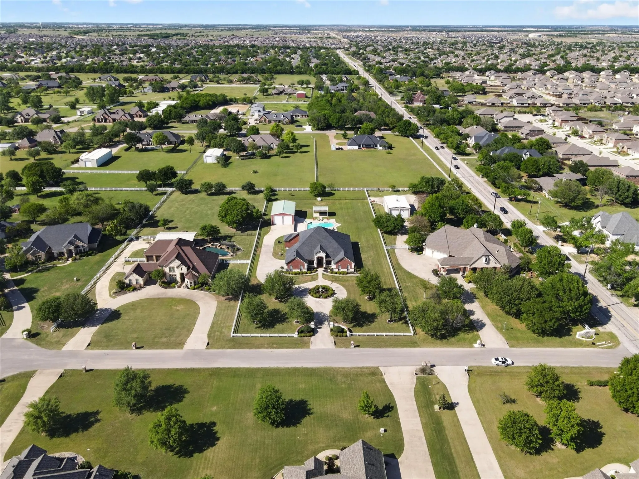 Single Family Residence For Sale in Tarrant County , 1812 Willow Springs Court, Haslet, Texas 76052, 4 Bedroom, 5 Bathroom, 3 Garage spaces, 4,610 Sqft, built in 2001, Preowned, Price $950,000, mls#21234066, Real Estate Agent in Haslet, Homes For Sale in Tarrant county, Homes For Sale in Haslet, Realtor in Haslet Texas, Real Estate Brokerage Independent Realty Texas, Luminita Cordes Realtor