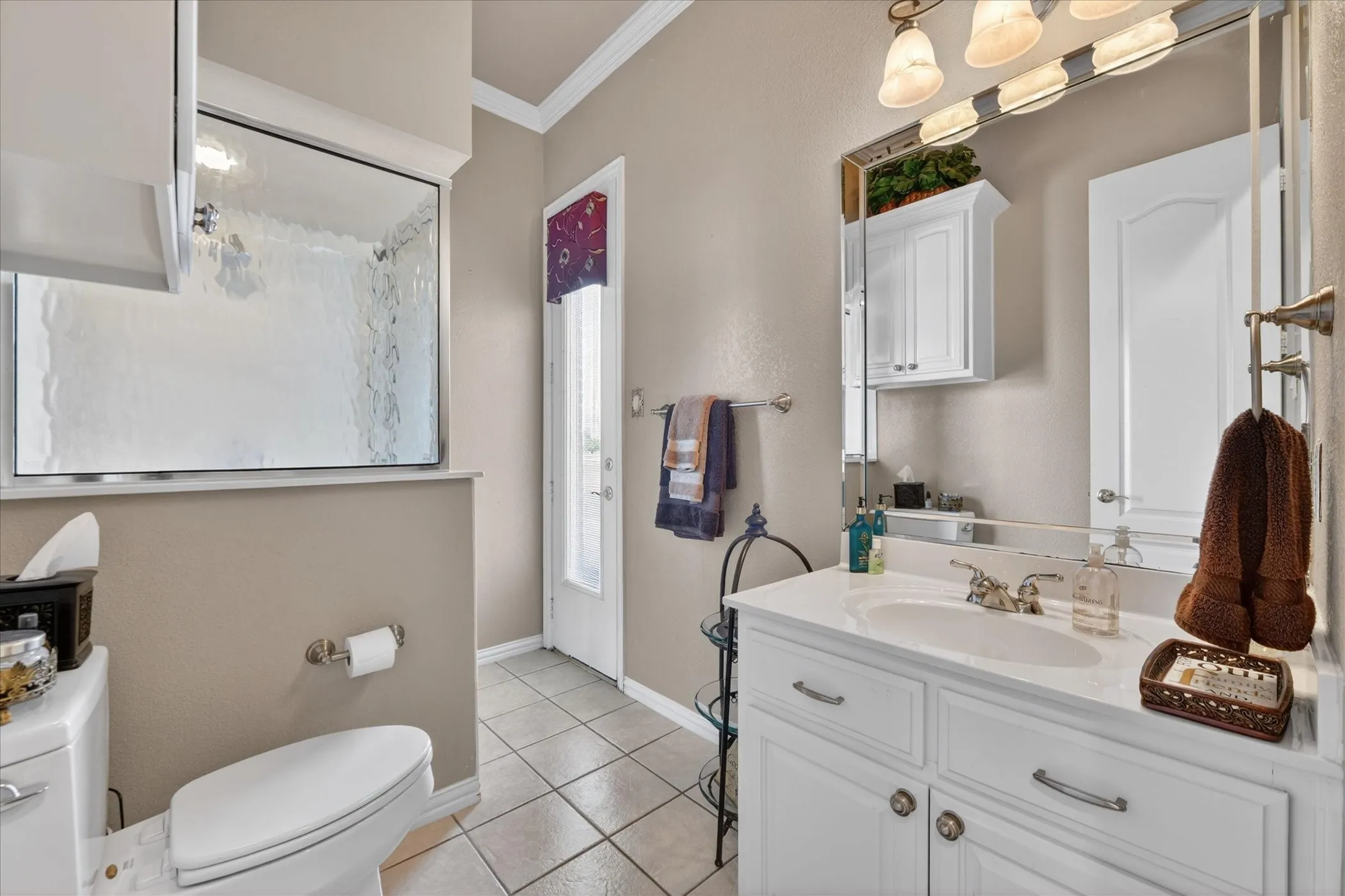 Single Family Residence For Sale in Tarrant County , 1812 Willow Springs Court, Haslet, Texas 76052, 4 Bedroom, 5 Bathroom, 3 Garage spaces, 4,610 Sqft, built in 2001, Preowned, Price $950,000, mls#21234066, Real Estate Agent in Haslet, Homes For Sale in Tarrant county, Homes For Sale in Haslet, Realtor in Haslet Texas, Real Estate Brokerage Independent Realty Texas, Luminita Cordes Realtor