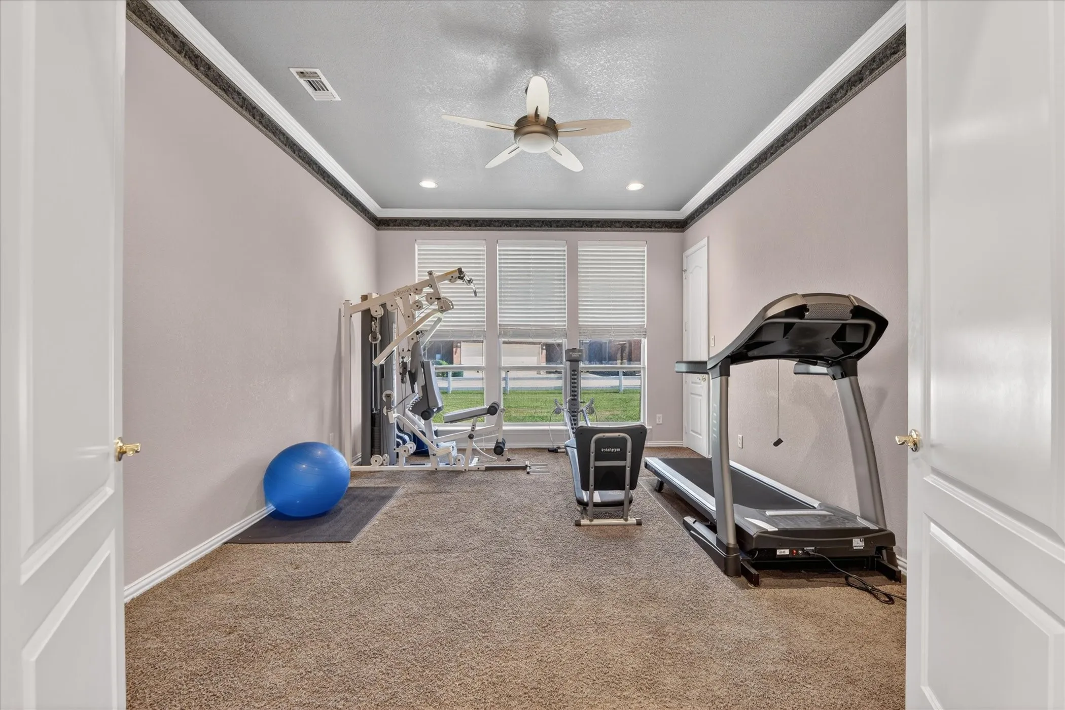 Single Family Residence For Sale in Tarrant County , 1812 Willow Springs Court, Haslet, Texas 76052, 4 Bedroom, 5 Bathroom, 3 Garage spaces, 4,610 Sqft, built in 2001, Preowned, Price $950,000, mls#21234066, Real Estate Agent in Haslet, Homes For Sale in Tarrant county, Homes For Sale in Haslet, Realtor in Haslet Texas, Real Estate Brokerage Independent Realty Texas, Luminita Cordes Realtor