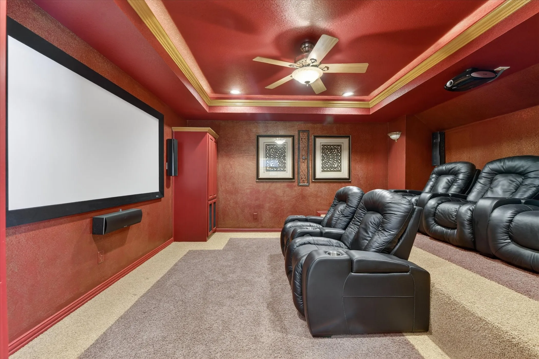 Single Family Residence For Sale in Tarrant County , 1812 Willow Springs Court, Haslet, Texas 76052, 4 Bedroom, 5 Bathroom, 3 Garage spaces, 4,610 Sqft, built in 2001, Preowned, Price $950,000, mls#21234066, Real Estate Agent in Haslet, Homes For Sale in Tarrant county, Homes For Sale in Haslet, Realtor in Haslet Texas, Real Estate Brokerage Independent Realty Texas, Luminita Cordes Realtor