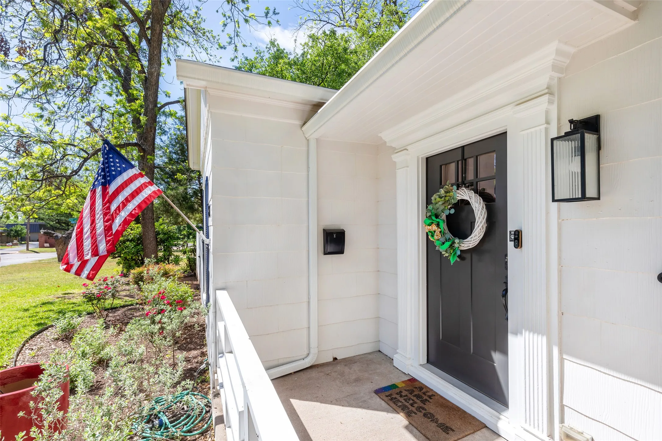 Single Family Residence For Sale in Taylor County , 1182 Glenwood Drive, Abilene, Texas 79605, 3 Bedroom, 2 Bathroom, Garage spaces, 2,092 Sqft, built in 1941, Preowned, mls#21233847, Real Estate Agent in Abilene, Homes For Sale in Taylor county, Homes For Sale in Abilene, Realtor in Abilene Texas, Real Estate Brokerage Independent Realty Texas, Luminita Cordes Realtor