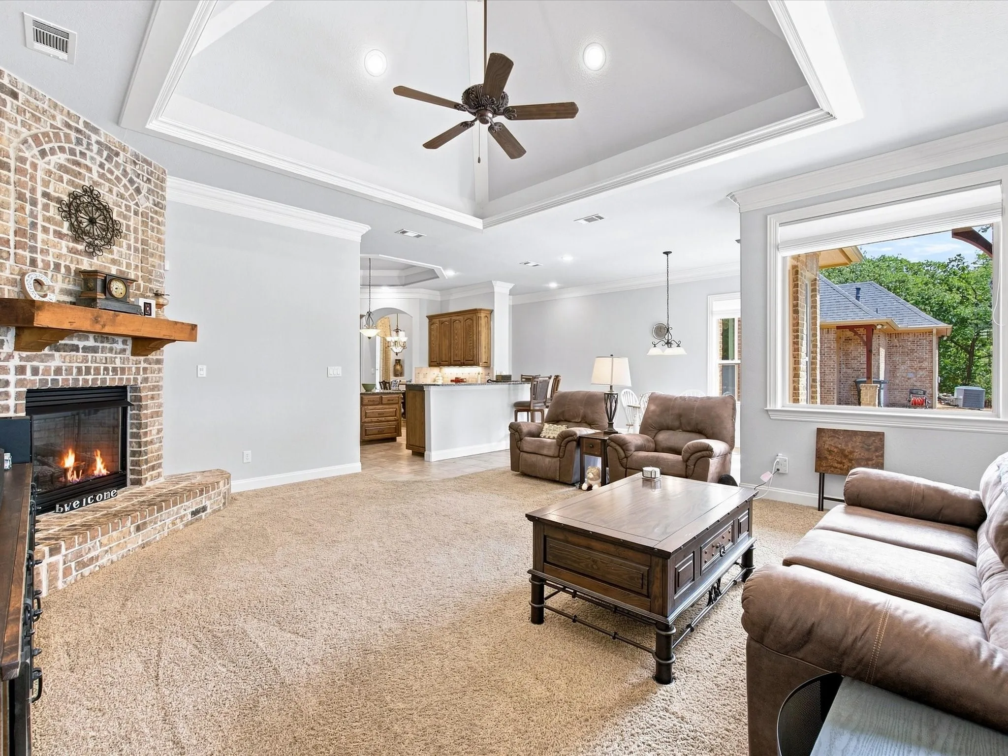 Single Family Residence For Sale in Parker County , 104 Lariat Court, Azle, Texas 76020, 4 Bedroom, 3 Bathroom, 3 Garage spaces, 3,469 Sqft, built in 2007, Preowned, mls#21232281, Real Estate Agent in Azle, Homes For Sale in Parker county, Homes For Sale in Azle, Realtor in Azle Texas, Real Estate Brokerage Independent Realty Texas, Luminita Cordes Realtor