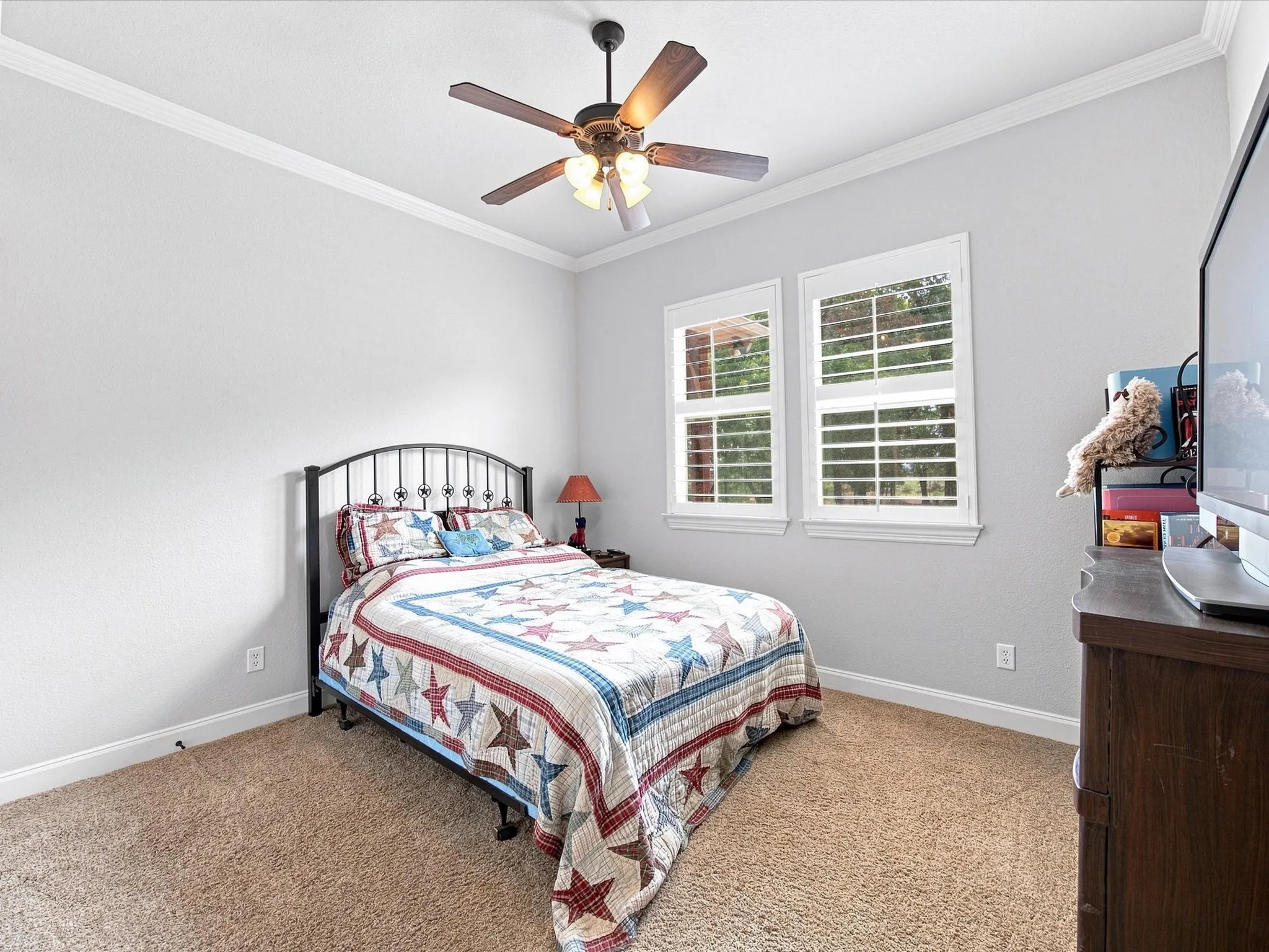 Single Family Residence For Sale in Parker County , 104 Lariat Court, Azle, Texas 76020, 4 Bedroom, 3 Bathroom, 3 Garage spaces, 3,469 Sqft, built in 2007, Preowned, mls#21232281, Real Estate Agent in Azle, Homes For Sale in Parker county, Homes For Sale in Azle, Realtor in Azle Texas, Real Estate Brokerage Independent Realty Texas, Luminita Cordes Realtor