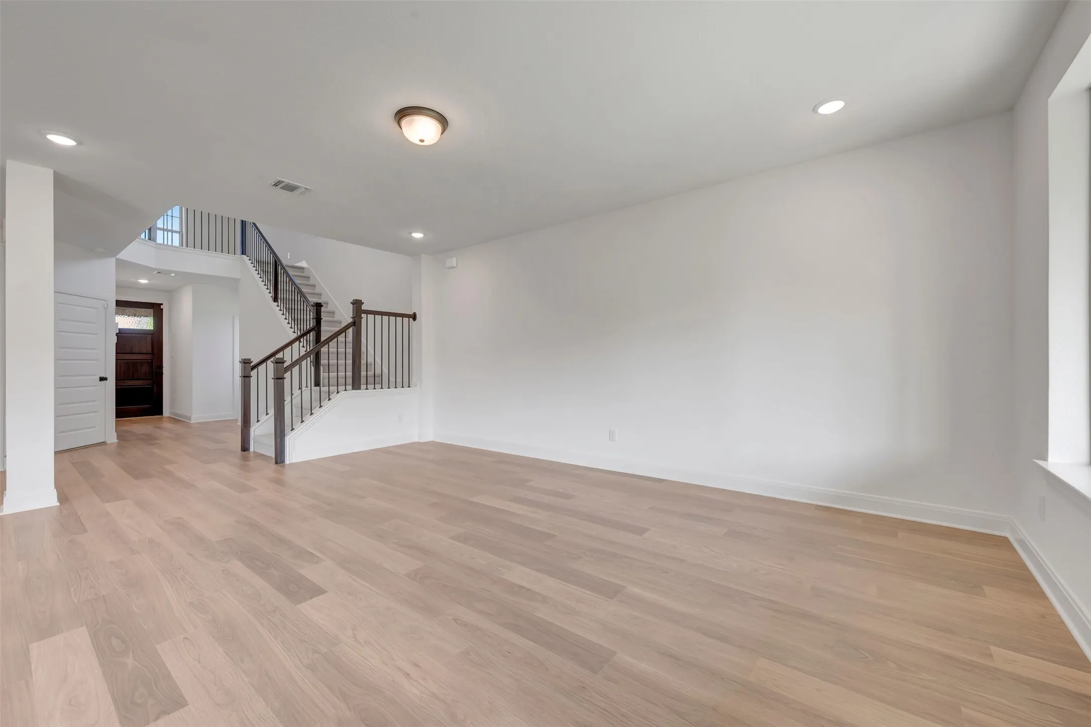 Single Family Residence For Sale in Dallas County , 1725 Mosaic Way, Mesquite, Texas 75181, 3 Bedroom, 3 Bathroom, 2 Garage spaces, 2,337 Sqft, built in 2026, New Construction - Complete, mls#21234183, Real Estate Agent in Mesquite, Homes For Sale in Dallas county, Homes For Sale in Mesquite, Realtor in Mesquite Texas, Real Estate Brokerage Independent Realty Texas, Luminita Cordes Realtor