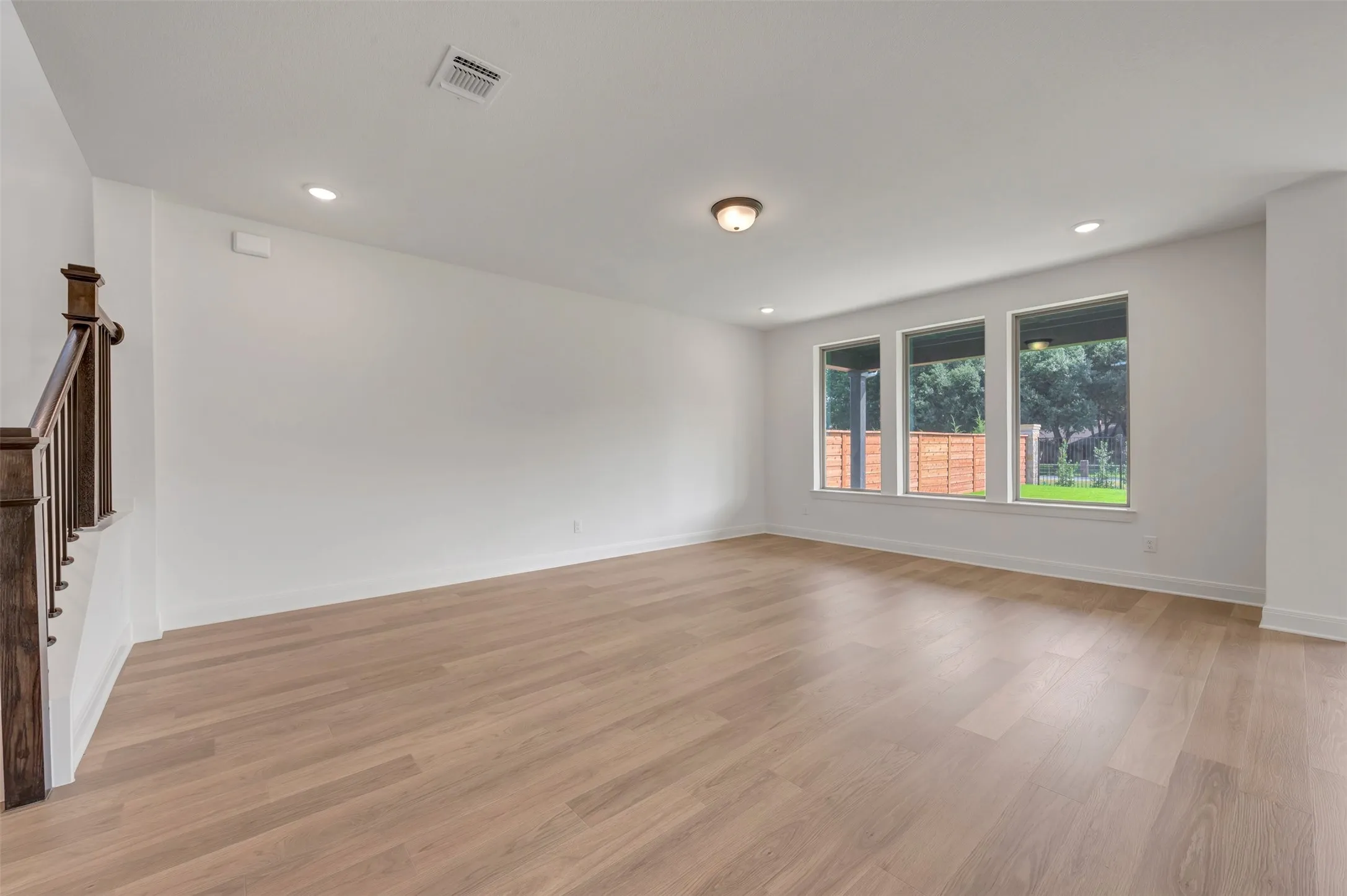 Single Family Residence For Sale in Dallas County , 1725 Mosaic Way, Mesquite, Texas 75181, 3 Bedroom, 3 Bathroom, 2 Garage spaces, 2,337 Sqft, built in 2026, New Construction - Complete, mls#21234183, Real Estate Agent in Mesquite, Homes For Sale in Dallas county, Homes For Sale in Mesquite, Realtor in Mesquite Texas, Real Estate Brokerage Independent Realty Texas, Luminita Cordes Realtor