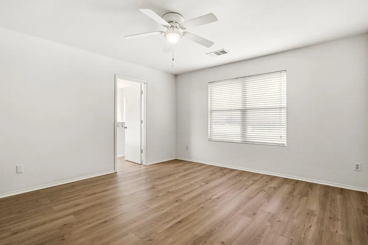 Single Family Residence For Sale in Collin County , 2512 Quail Ridge Road, Melissa, Texas 75454, 3 Bedroom, 2 Bathroom, 2 Garage spaces, 1,798 Sqft, built in 2003, Preowned, Price $310,000, mls#21231968, Real Estate Agent in Melissa, Homes For Sale in Collin county, Homes For Sale in Melissa, Realtor in Melissa Texas, Real Estate Brokerage Independent Realty Texas, Luminita Cordes Realtor