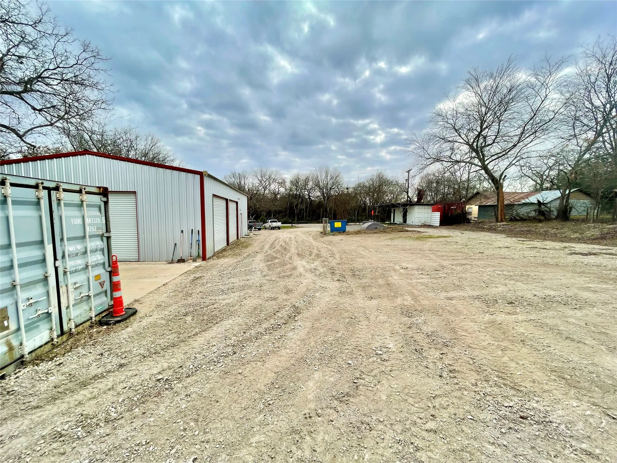 Warehouse For Rent in Grayson County , 5443 Fm 121, Van Alstyne, Texas 75495, 0, 0, Garage spaces, 0 Sqft, built in 2018, Preowned, mls#21234221, Real Estate Agent in Van Alstyne, Homes For Rent in Grayson county, Homes For Rent in Van Alstyne, Realtor in Van Alstyne Texas, Real Estate Brokerage Independent Realty Texas, Luminita Cordes Realtor