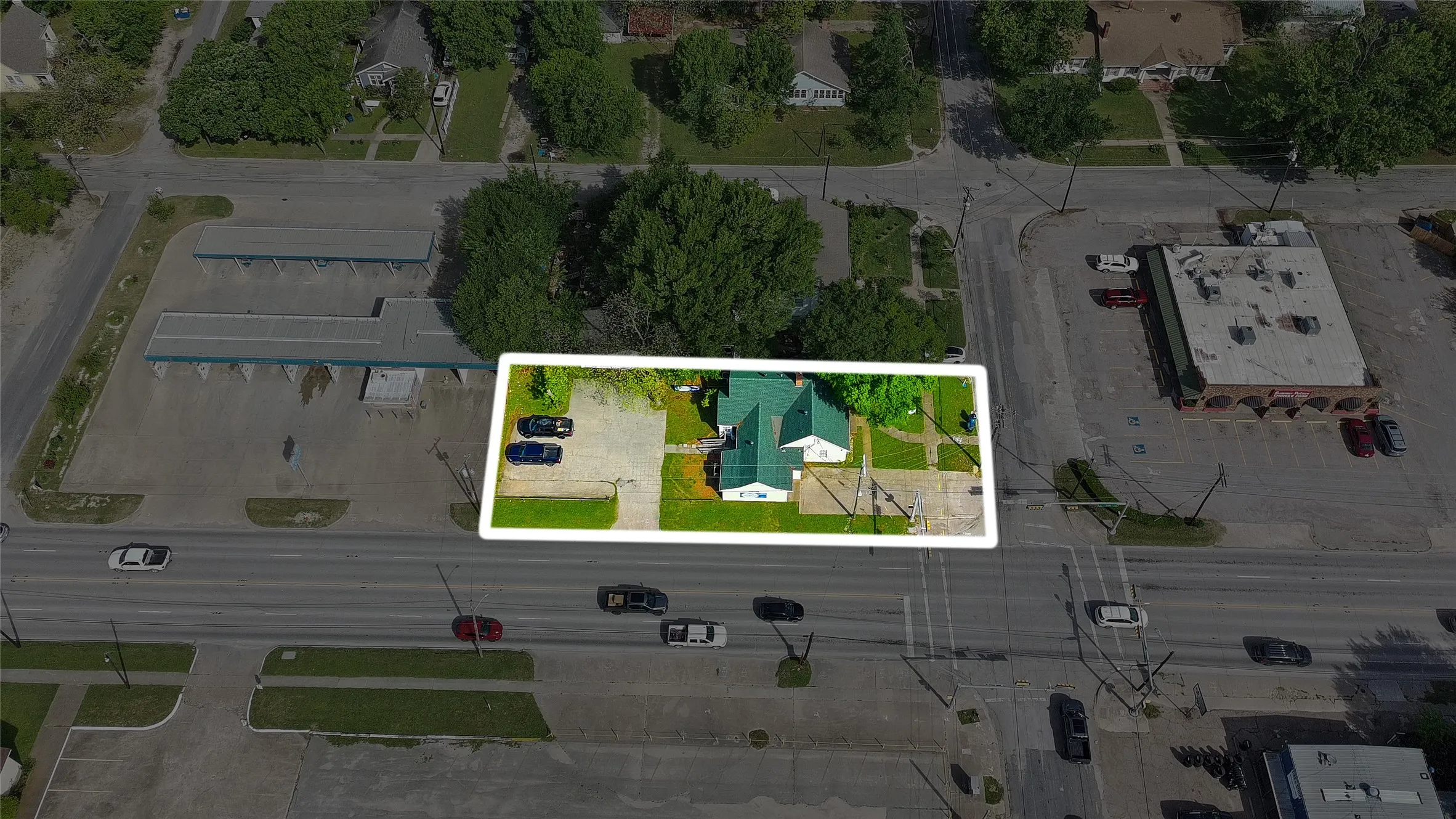 Office For Sale in Navarro County , 208 S 31st Street, Corsicana, Texas 75110, 0, 0, Garage spaces, 1,532 Sqft, built in 1950, Preowned, mls#21232428, Real Estate Agent in Corsicana, Homes For Sale in Navarro county, Homes For Sale in Corsicana, Realtor in Corsicana Texas, Real Estate Brokerage Independent Realty Texas, Luminita Cordes Realtor